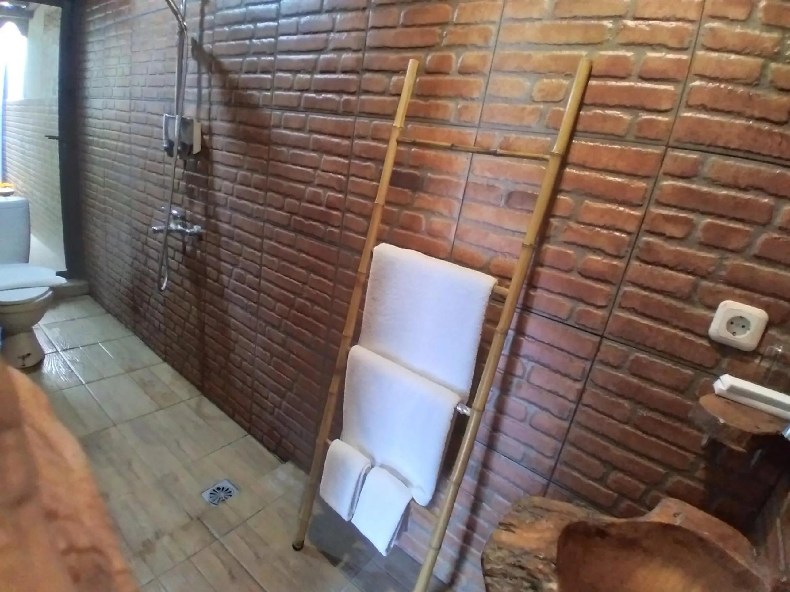 Bathroom in Dem Ayem Heritage Guest House