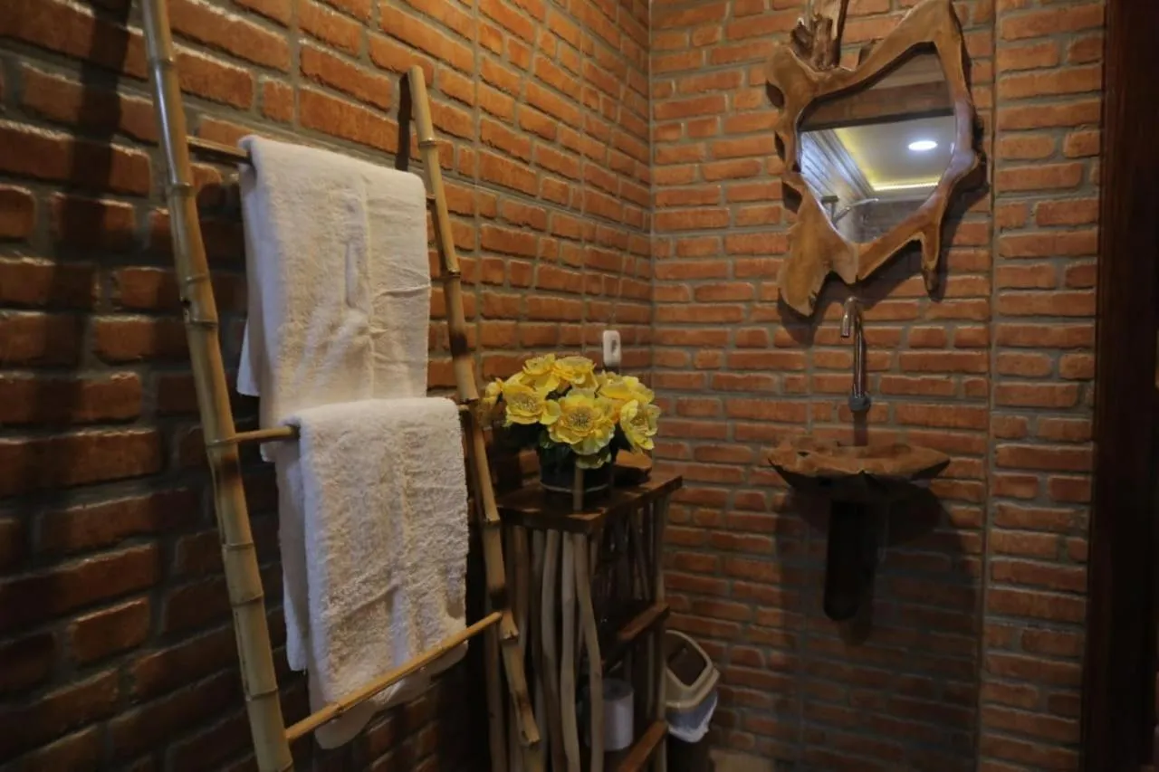 Bathroom in Dem Ayem Heritage Guest House