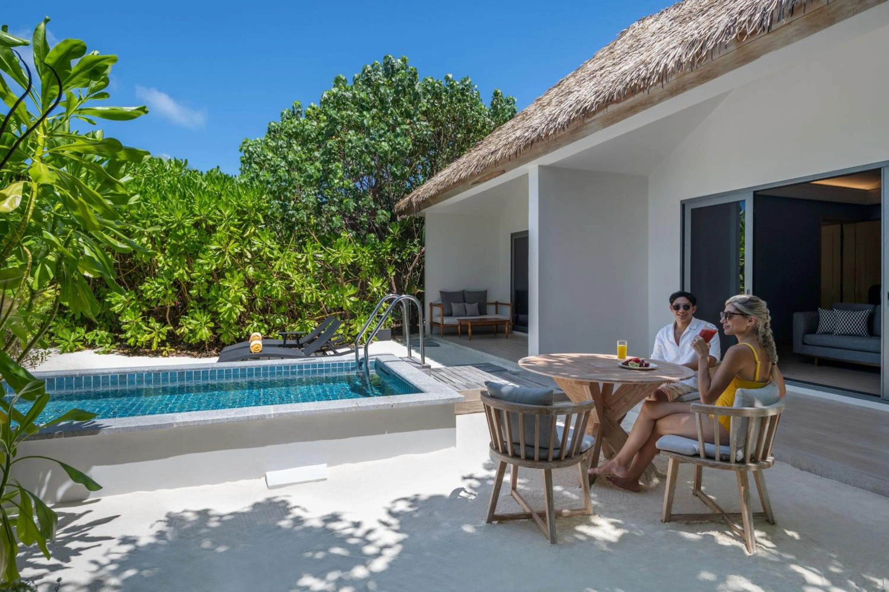 Swimming pool in Le Meridien Maldives Resort & Spa