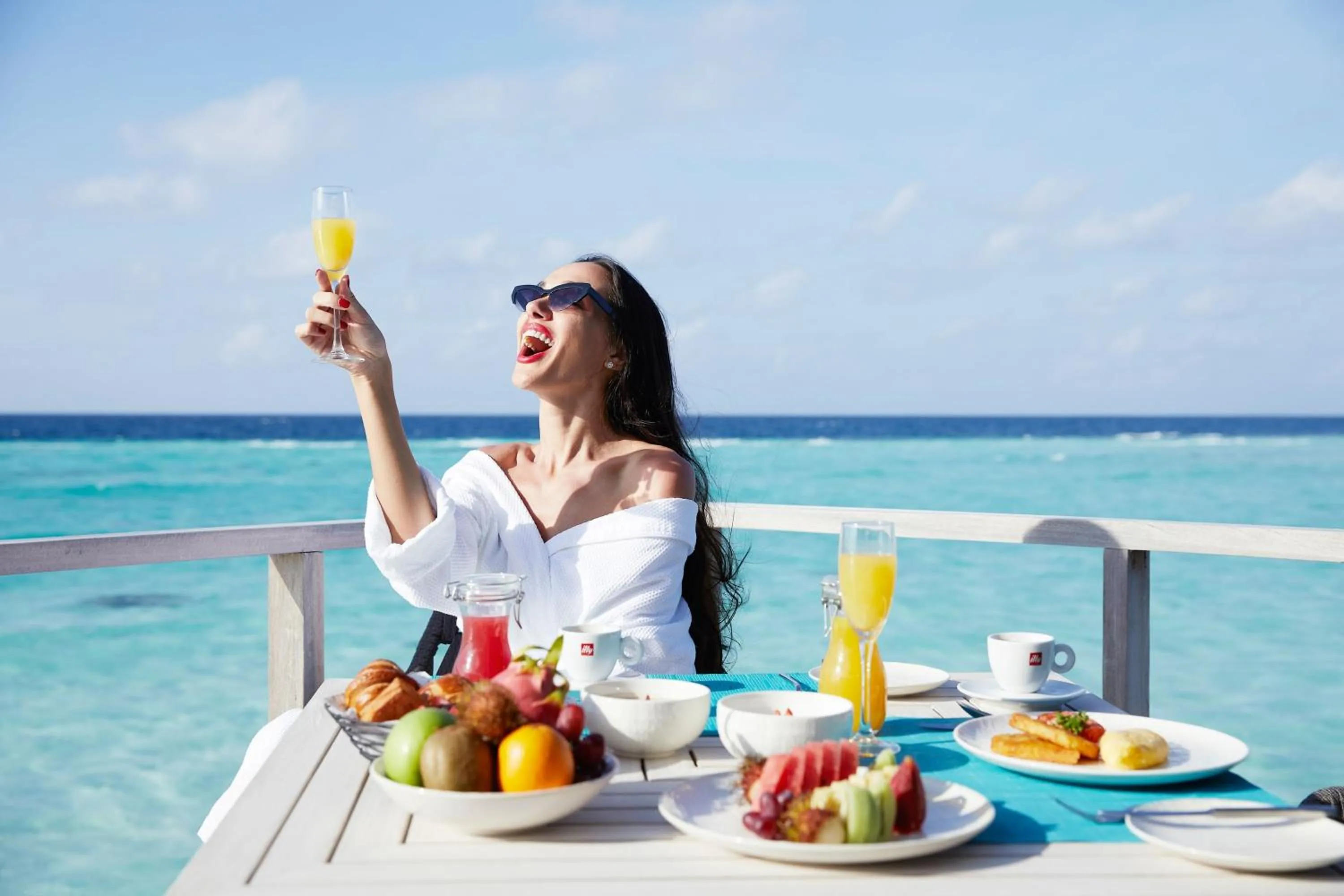Restaurant/places to eat in Le Meridien Maldives Resort & Spa
