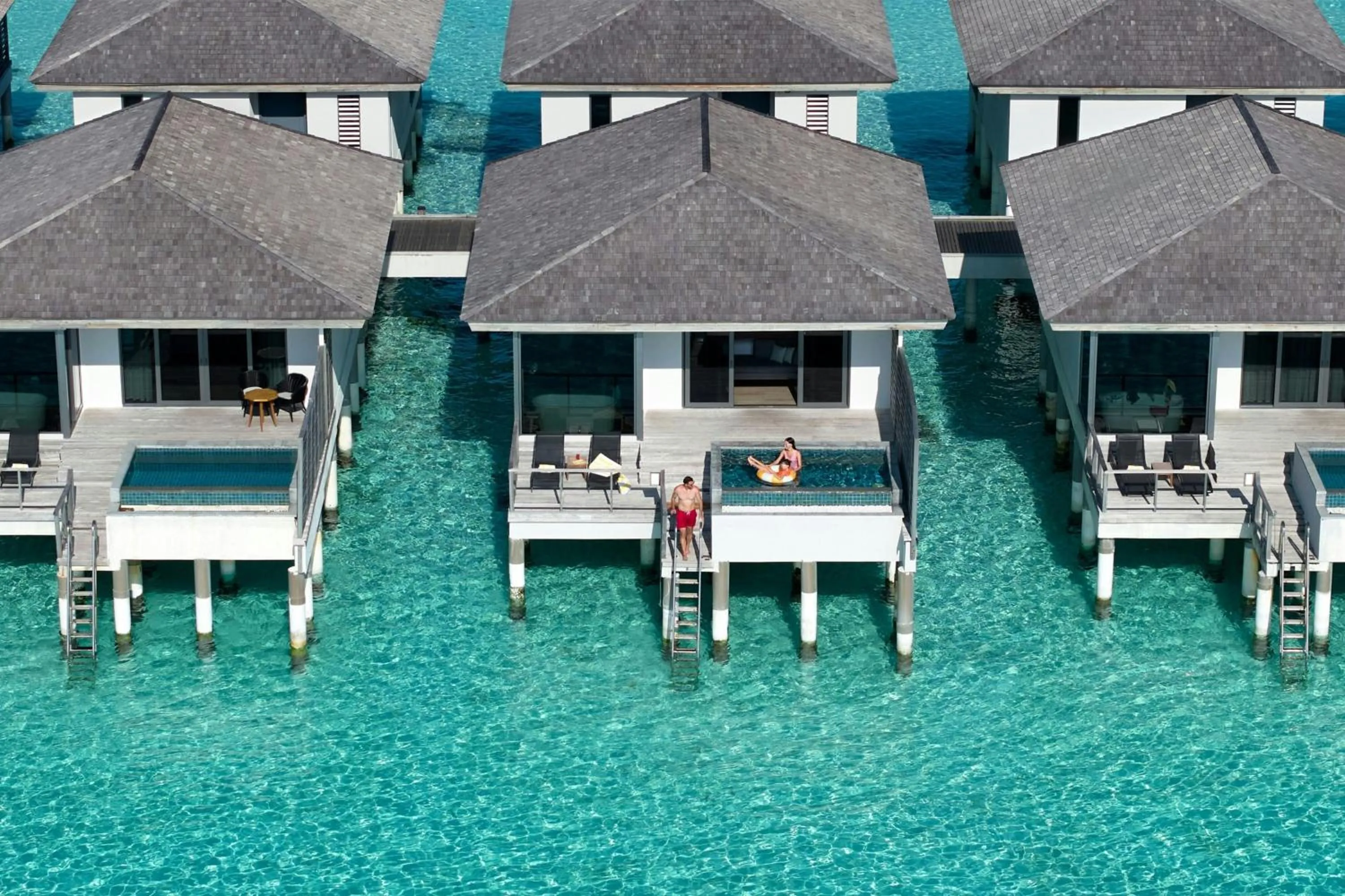 Swimming pool in Le Meridien Maldives Resort & Spa