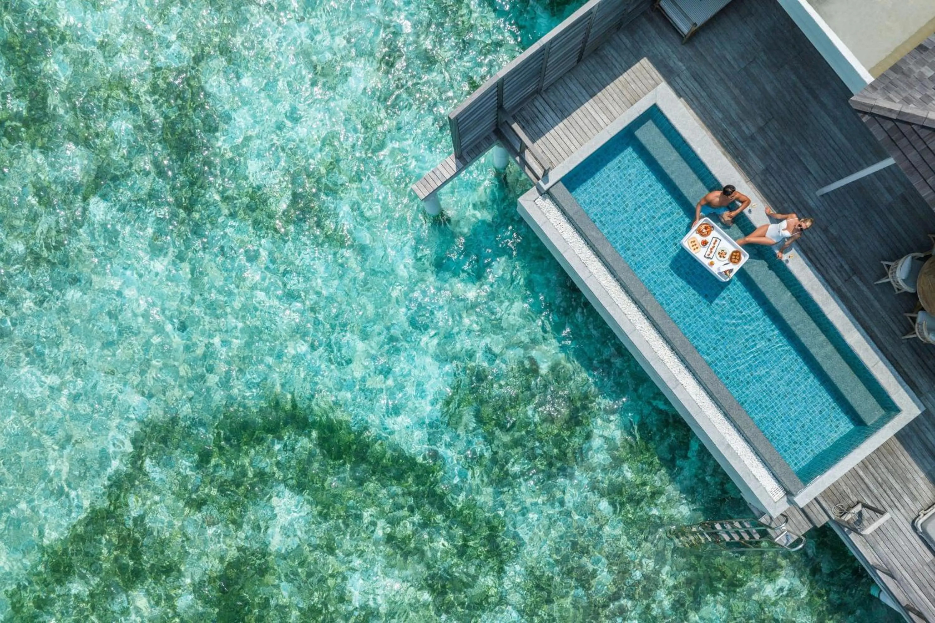 Swimming pool in Le Meridien Maldives Resort & Spa