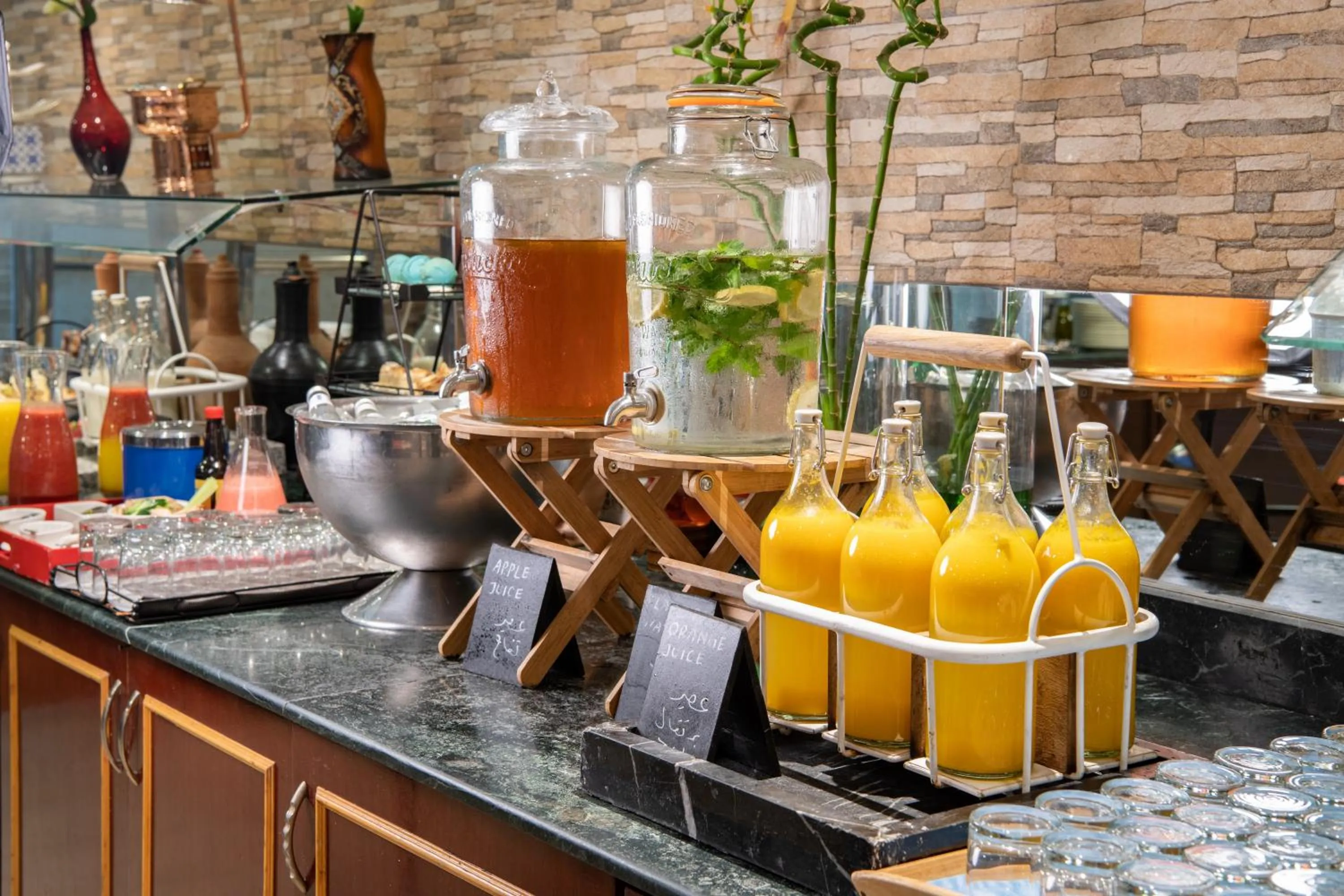 Restaurant/places to eat in Radisson Blu Hotel, Yanbu