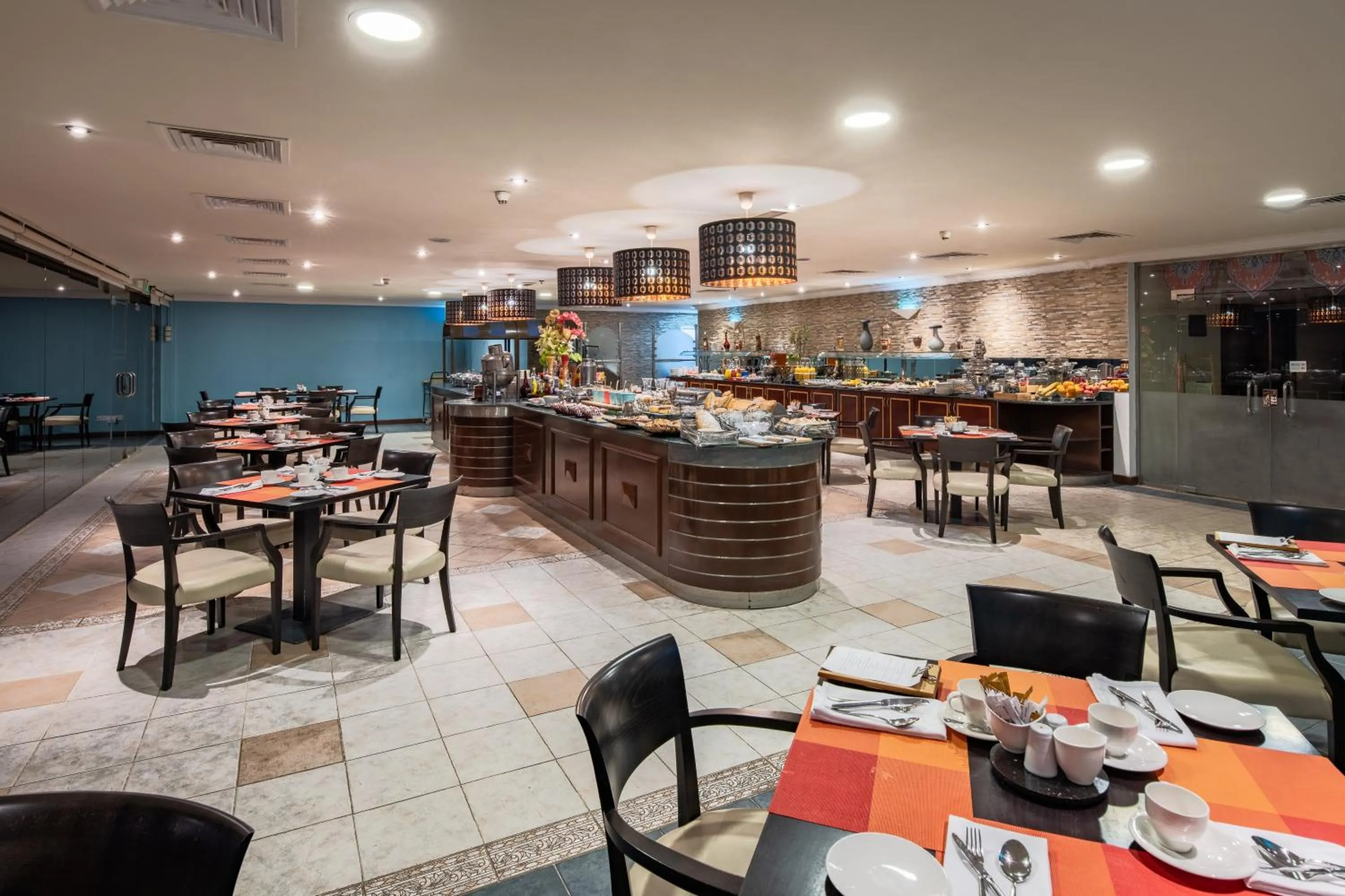 Restaurant/places to eat in Radisson Blu Hotel, Yanbu