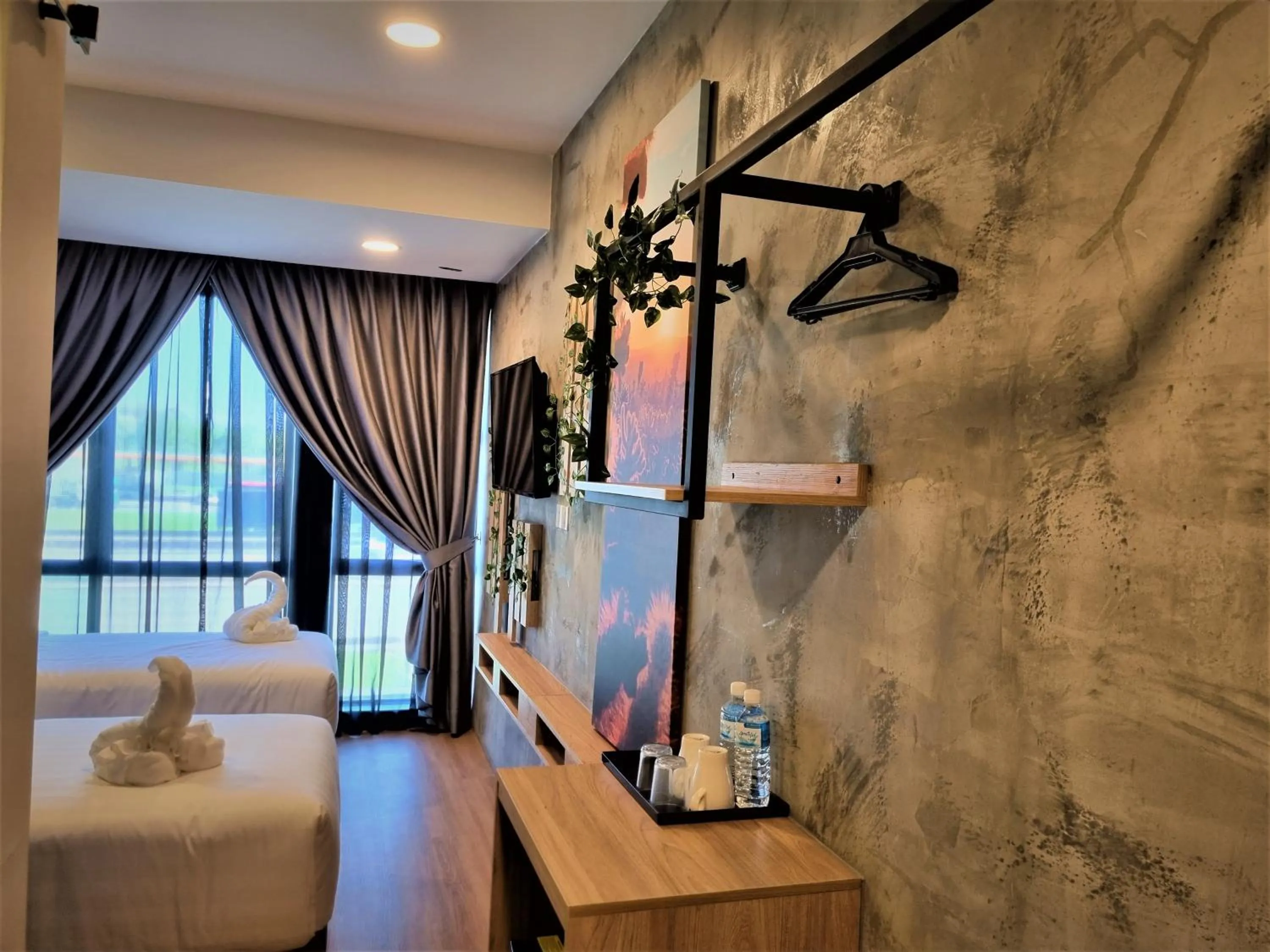 Photo of the whole room, Bed in Zone Hotel Ipoh