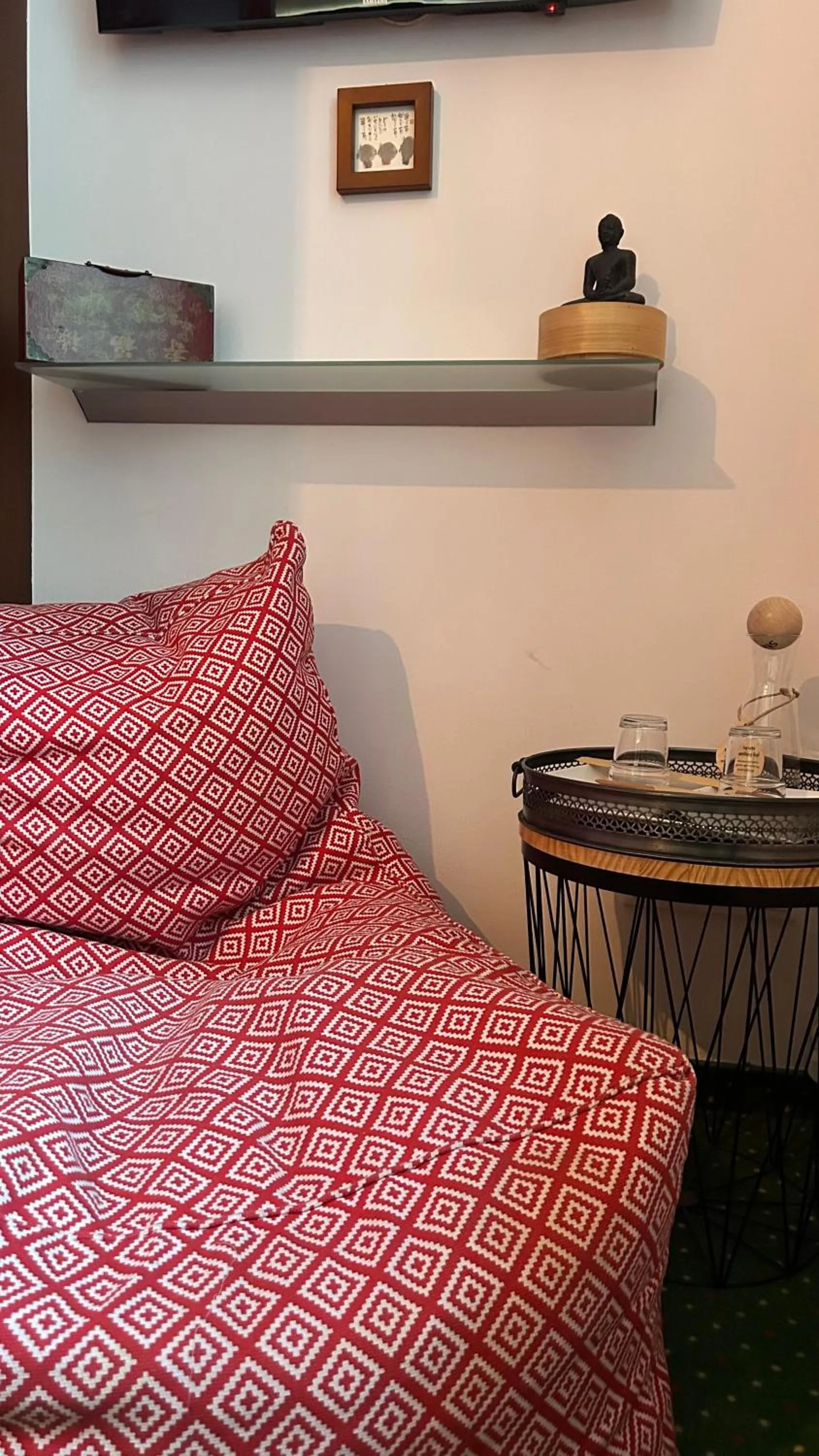 Photo of the whole room, Bed in Pension Stadthalle