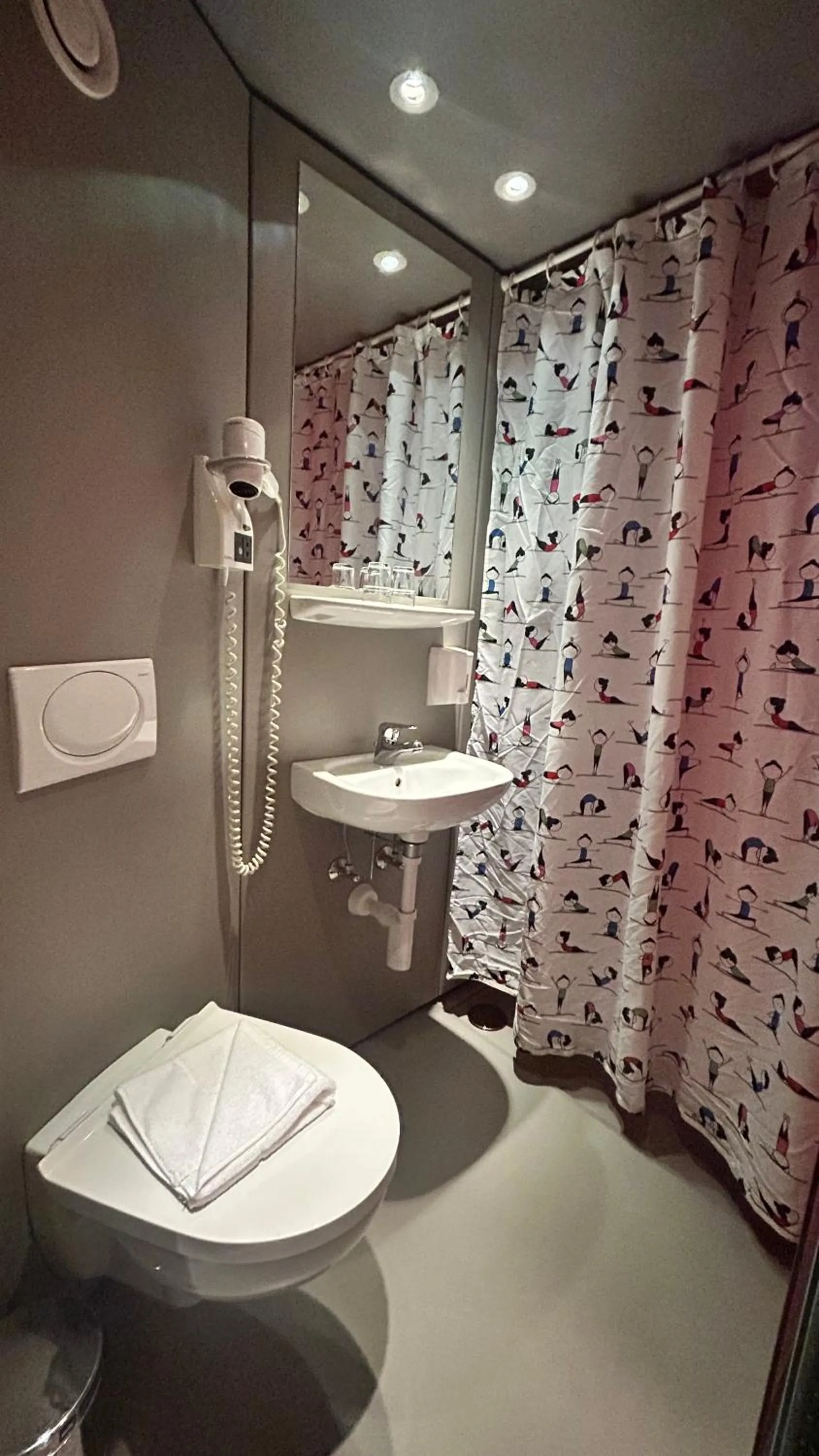 Shower in Pension Stadthalle