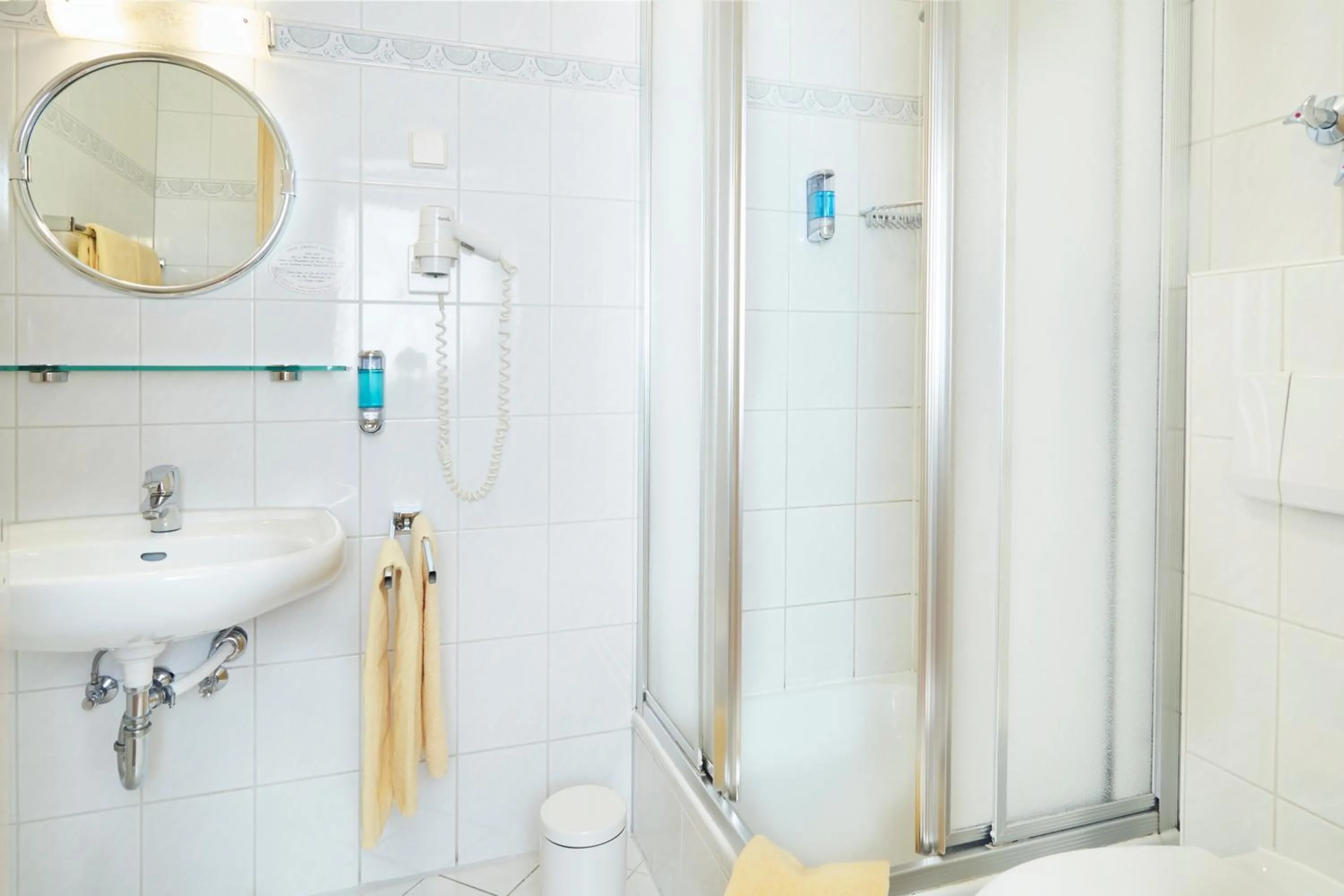 Shower in Park Hotel Berlin