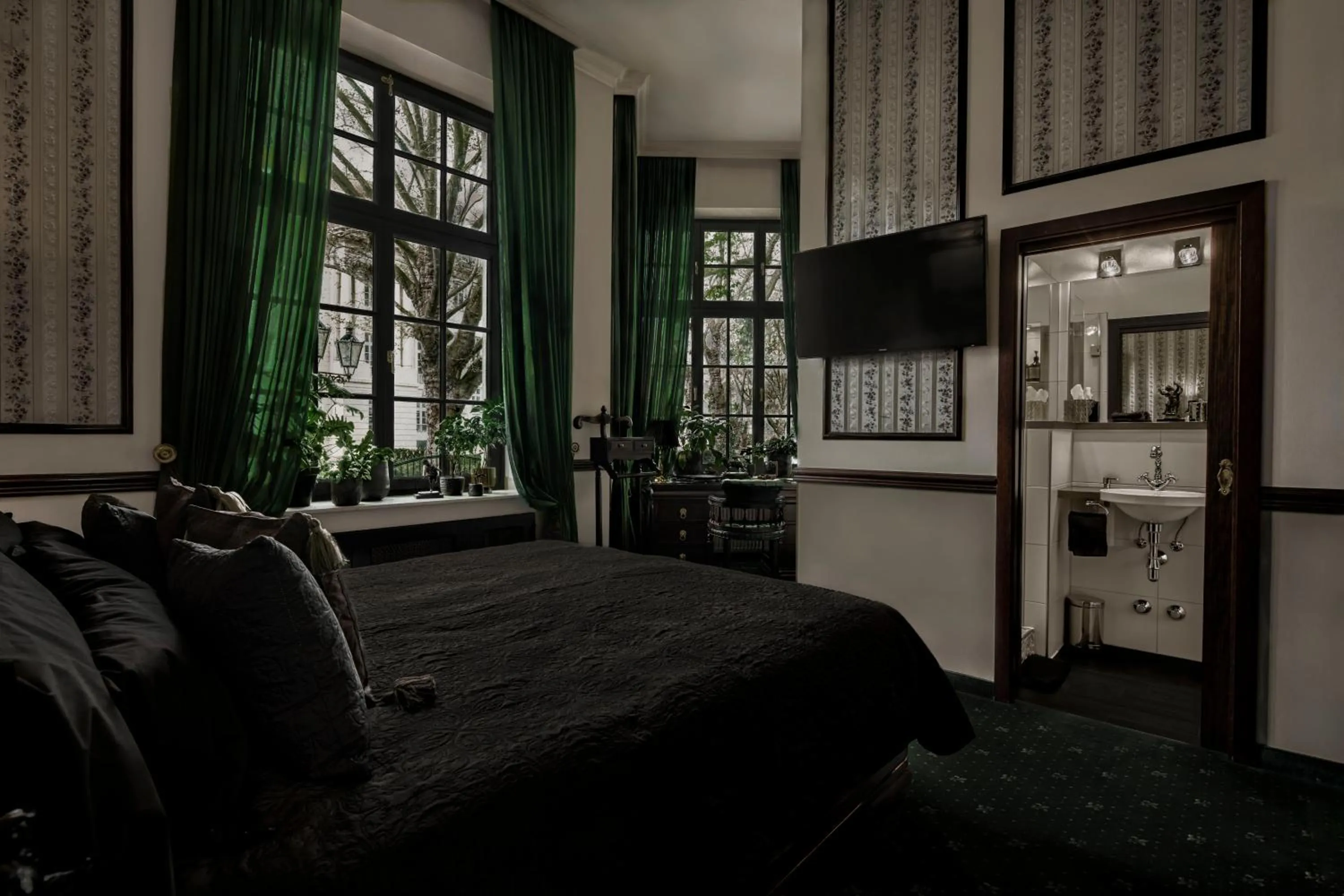 Bed in Hotel Villa Achenbach