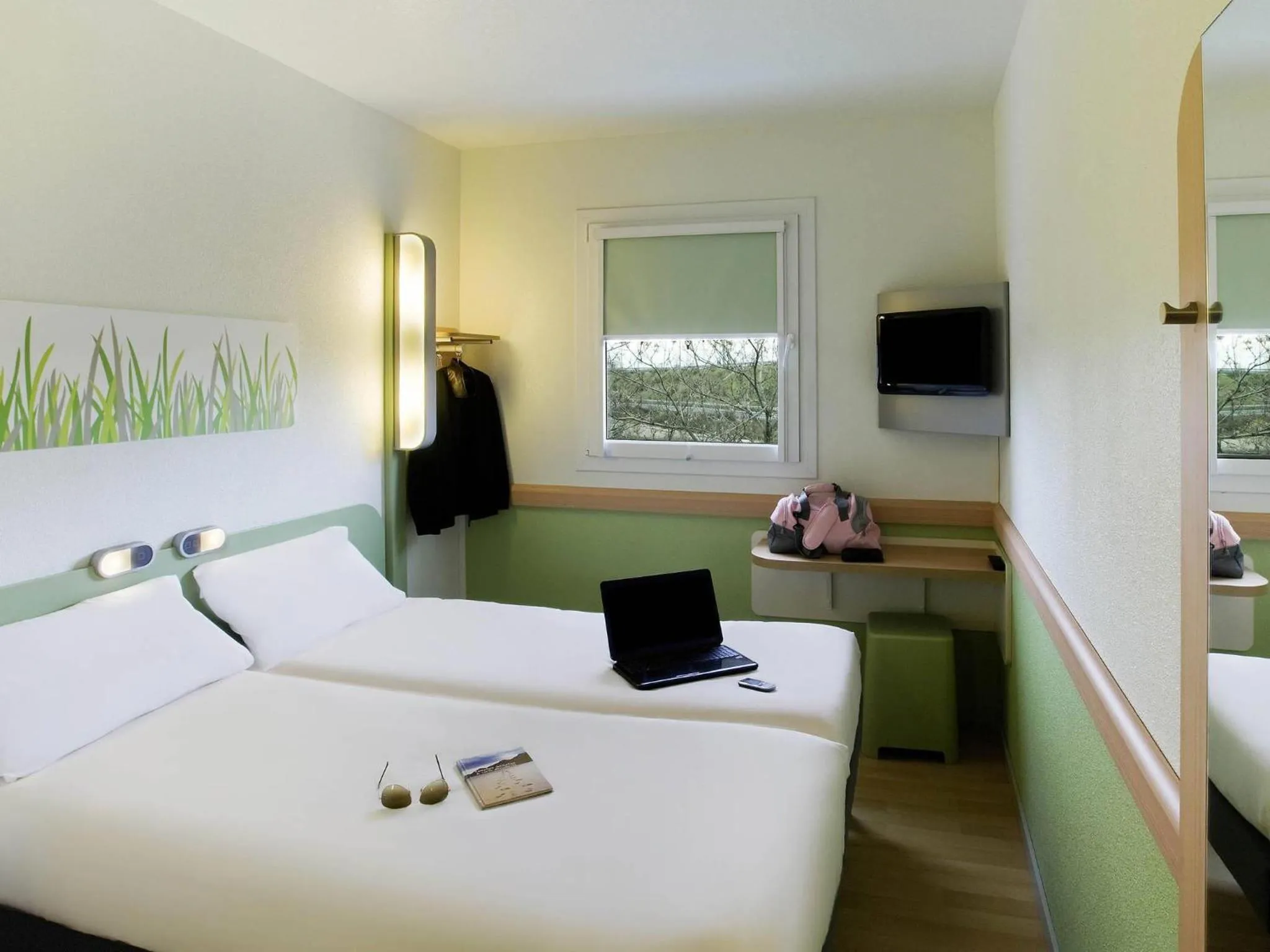 Standard Room with Two Single Beds in Ibis Budget Madrid Getafe
