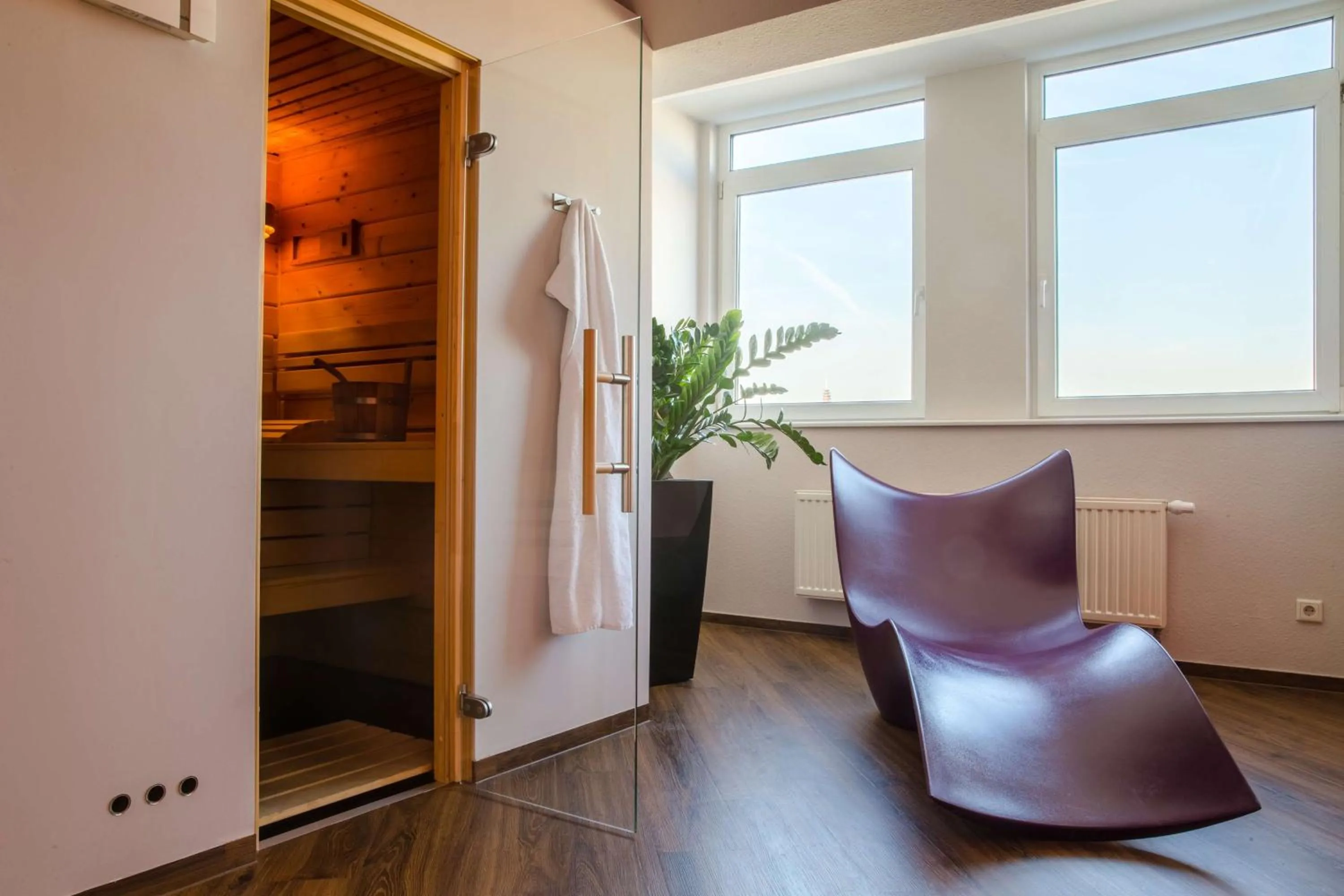 Spa and wellness centre/facilities in Park Inn by Radisson Nürnberg