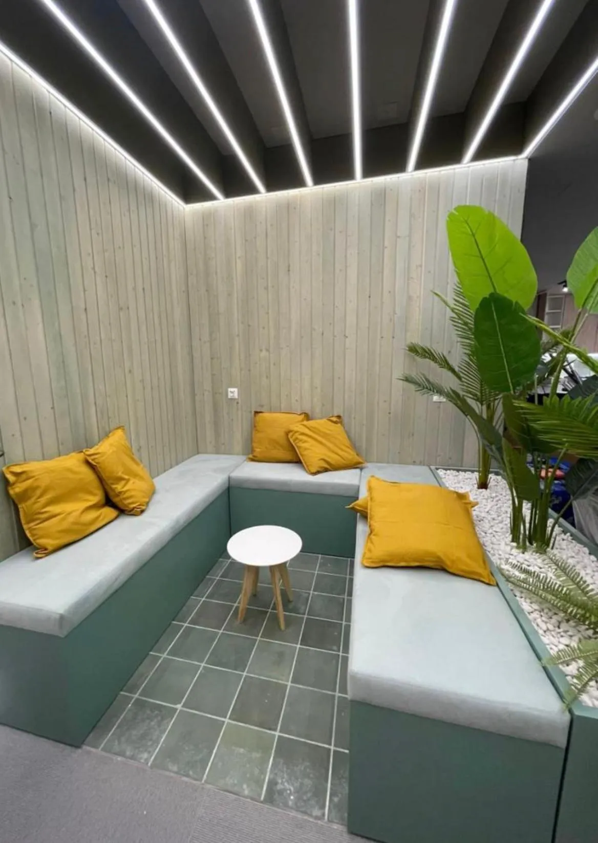 Seating area in Futurotel Malagueta Beach