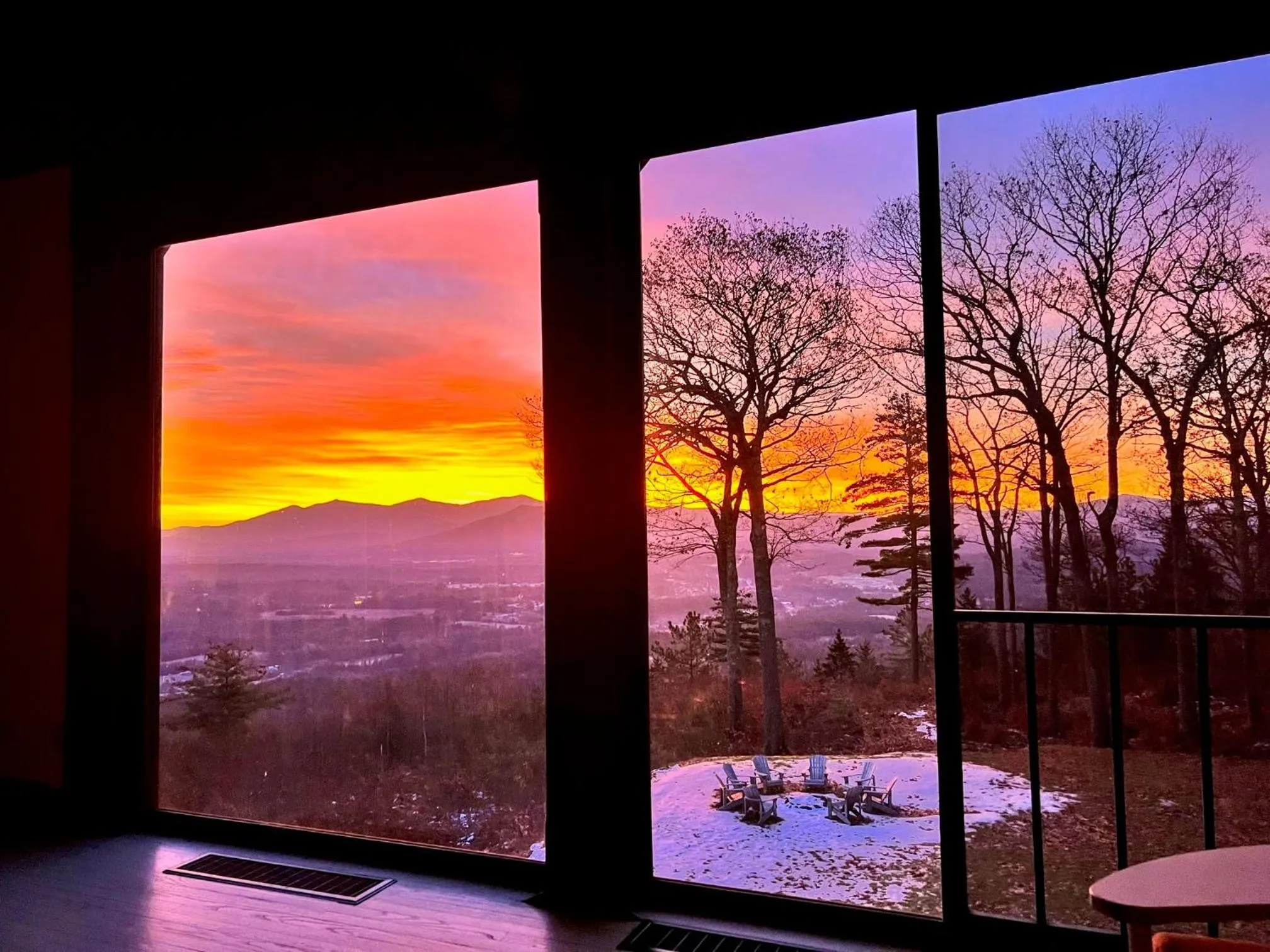 RL Breathtaking views and grand unique style private mountain retreat 4WD recommended