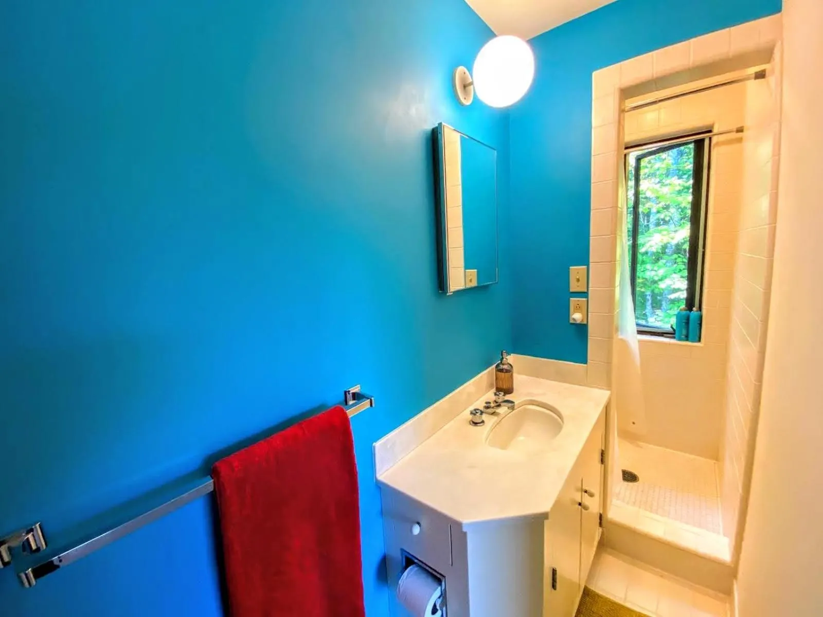 RL Breathtaking views and grand unique style private mountain retreat 4WD recommended