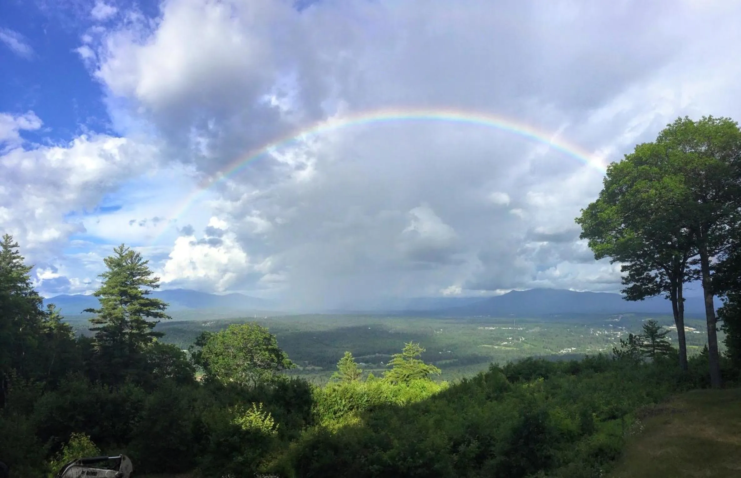 RL Breathtaking views and grand unique style private mountain retreat 4WD recommended