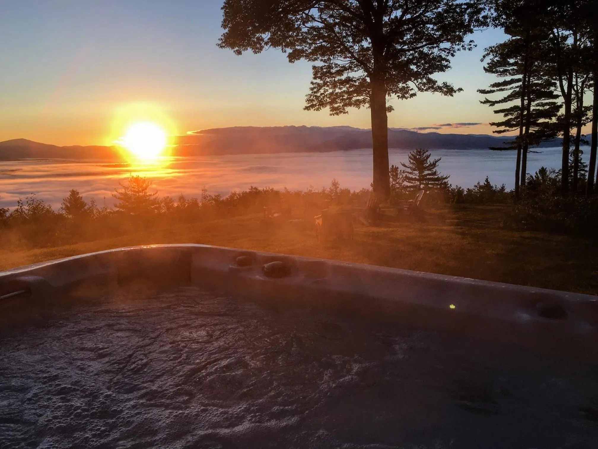 RL Breathtaking views and grand unique style private mountain retreat 4WD recommended