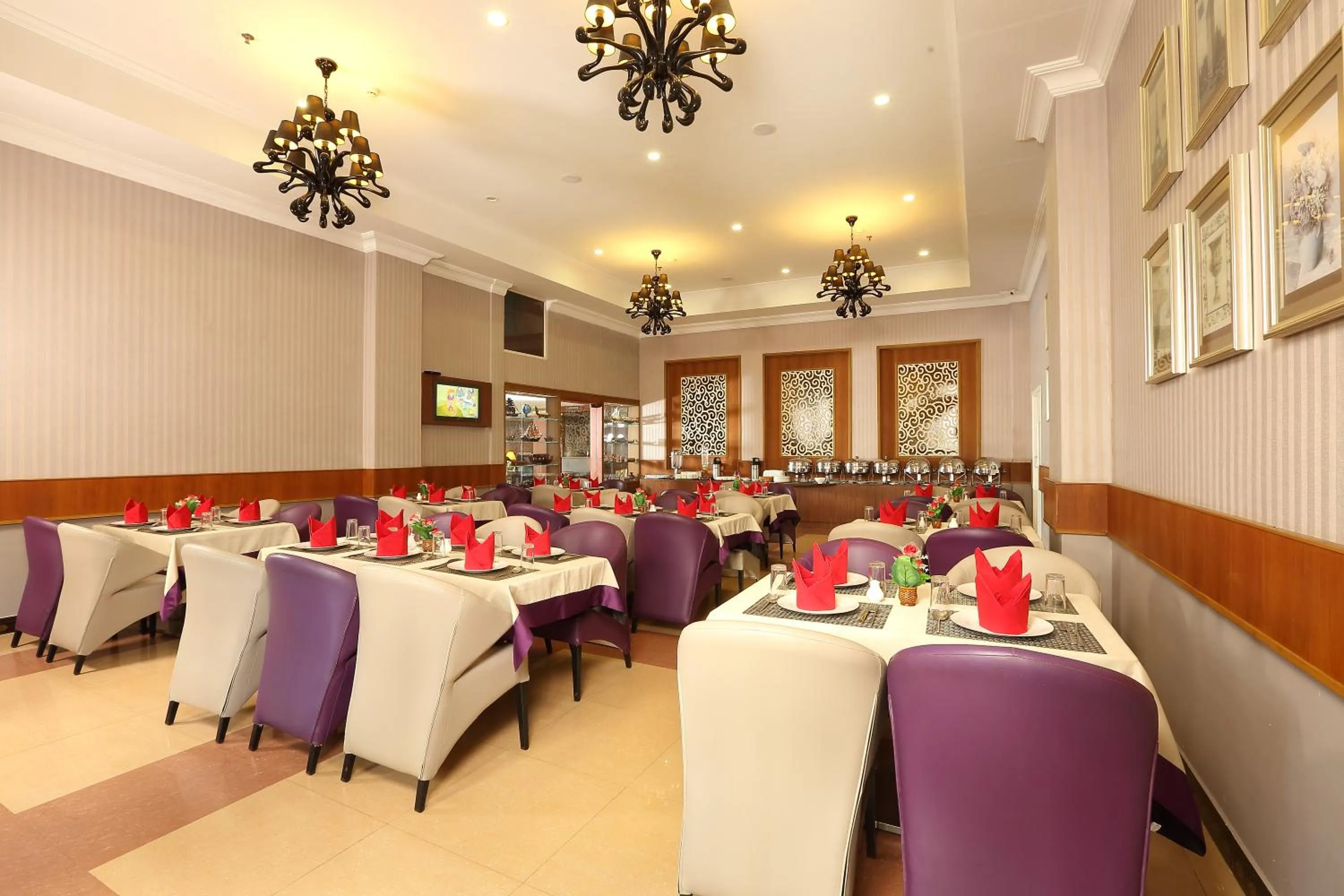 Restaurant/places to eat in Cochin Legacy