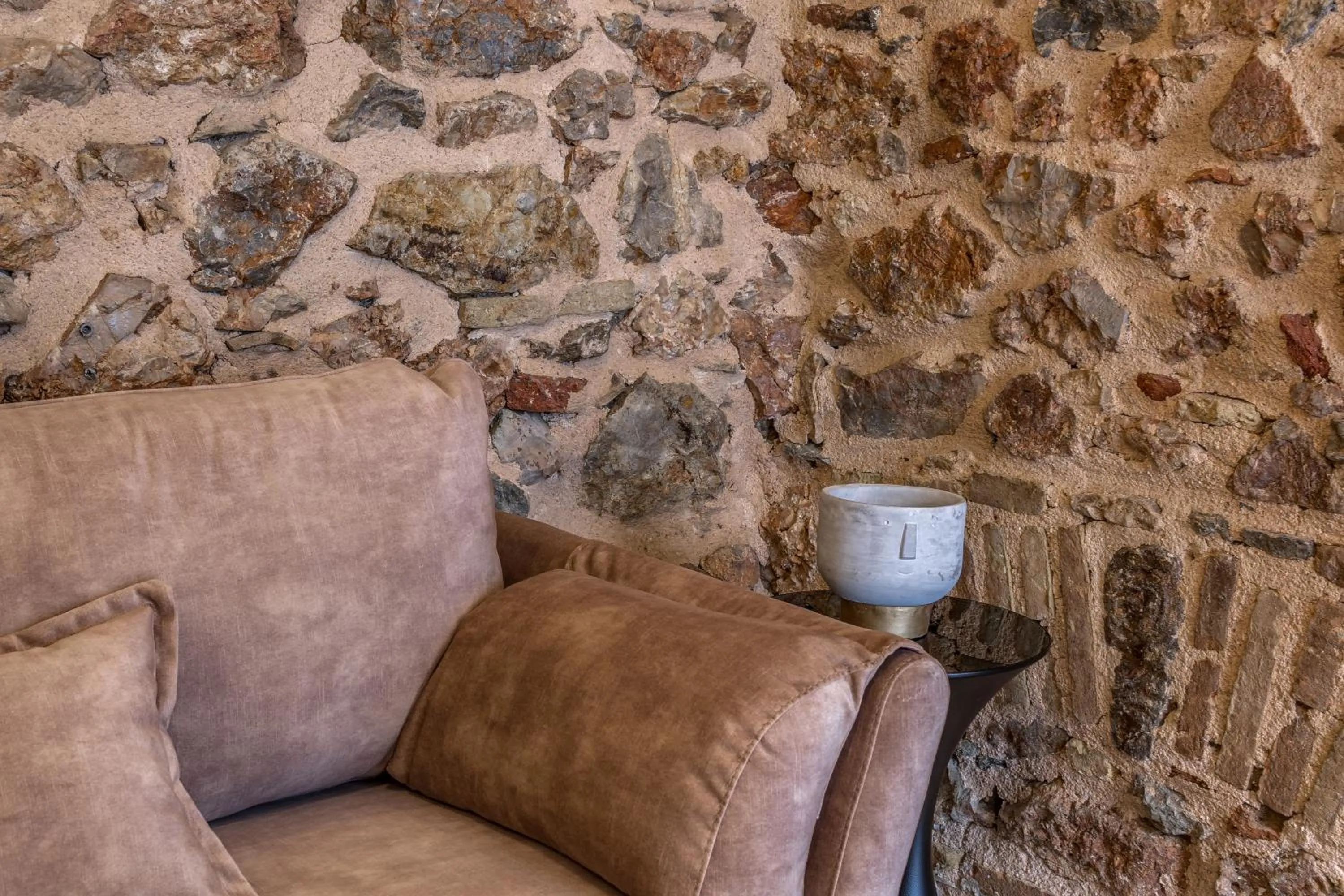 Living room in Philia Boutique Hotel