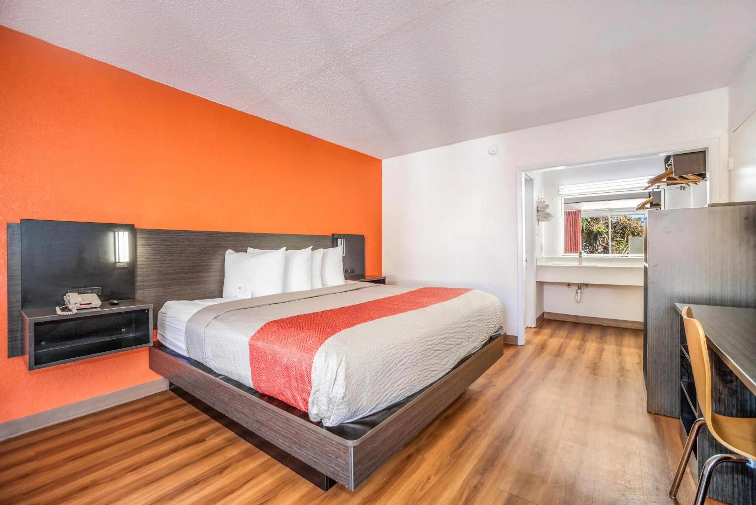 Bed in Studio 6 Florence, SC