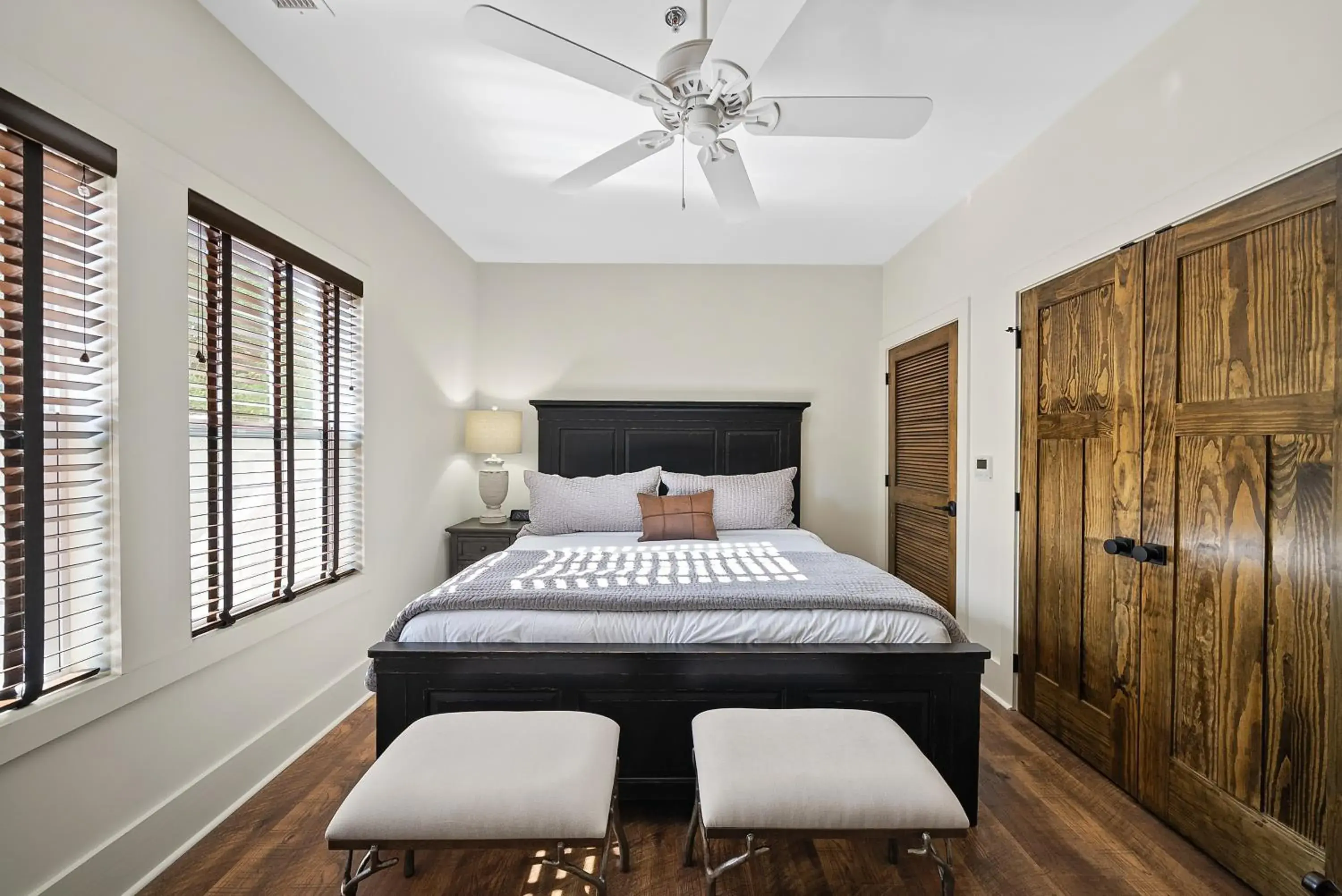 Deluxe Junior Suite in The Blowing Rock Manor Deluxe Junior Suite in The Blowing Rock Manor