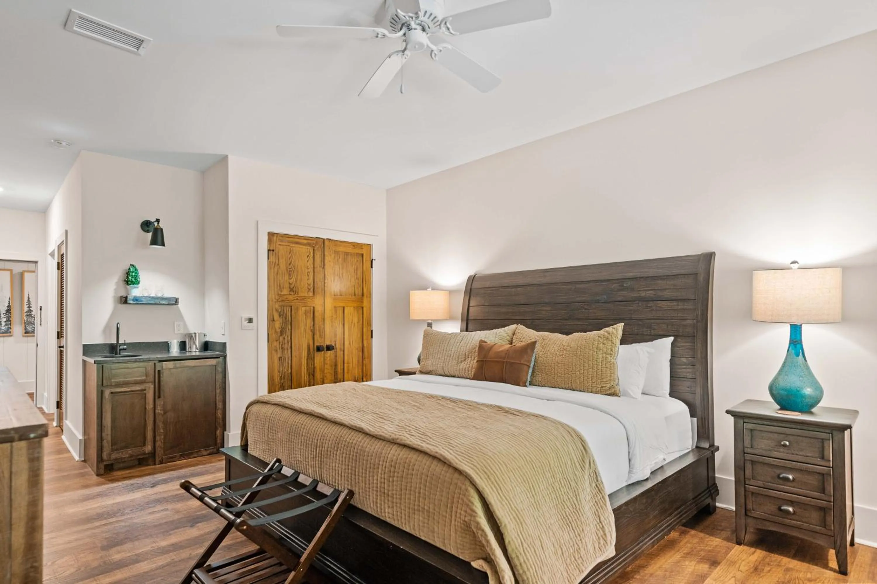 Bed in The Blowing Rock Manor