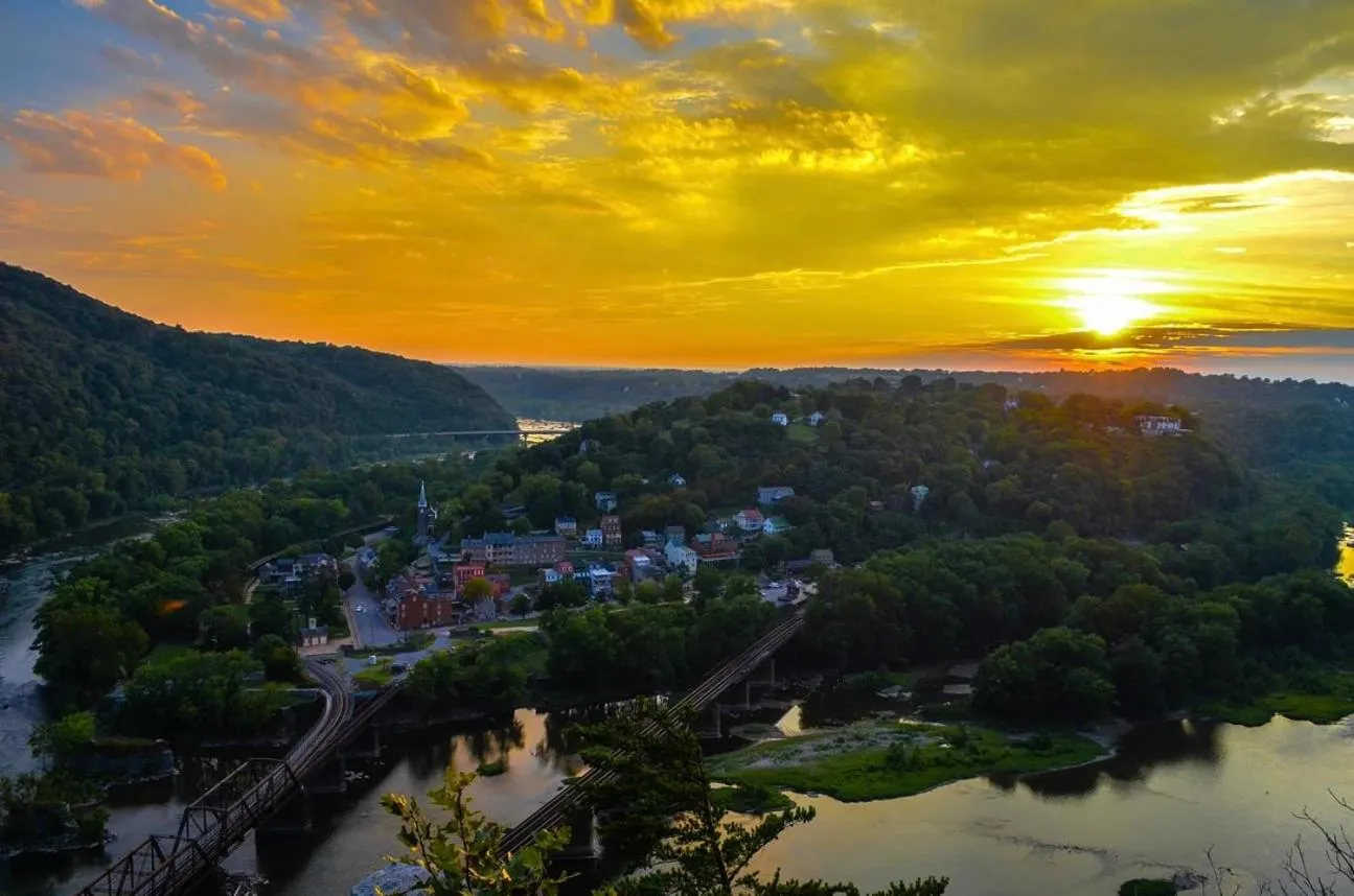 Natural landscape in Hot Tub, Deck&Grill, Game Room, WiFi at Cute Cabin