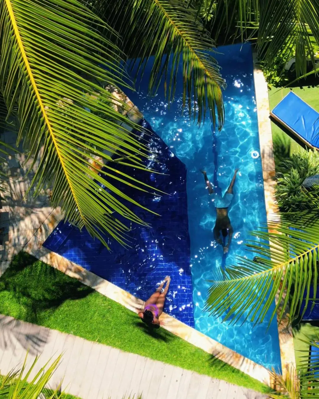 Swimming pool in Pousada Unaí