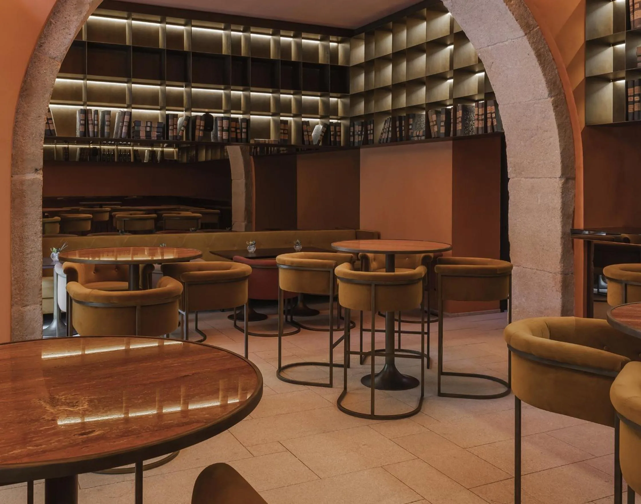 Lounge or bar in Casa da Companhia Hotel & Spa, Vignette Collection by IHG