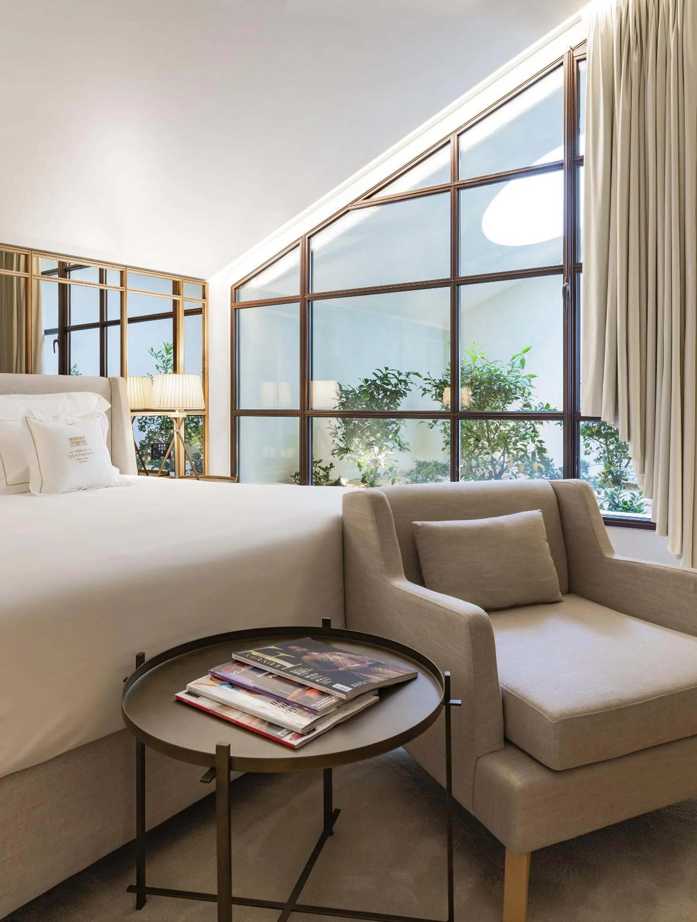 Photo of the whole room, Bed in Casa da Companhia Hotel & Spa, Vignette Collection by IHG