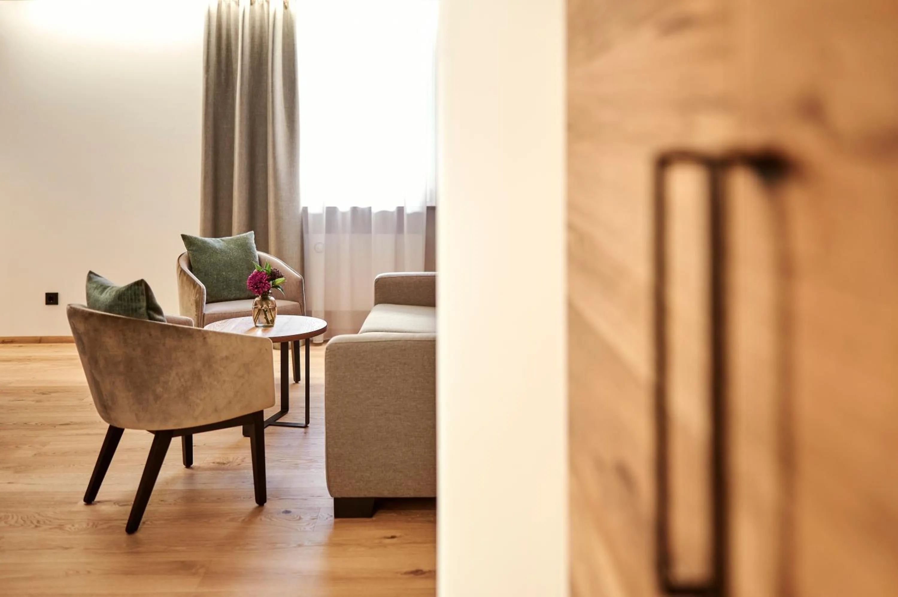 Hotel Auf der Gsteig GmbH