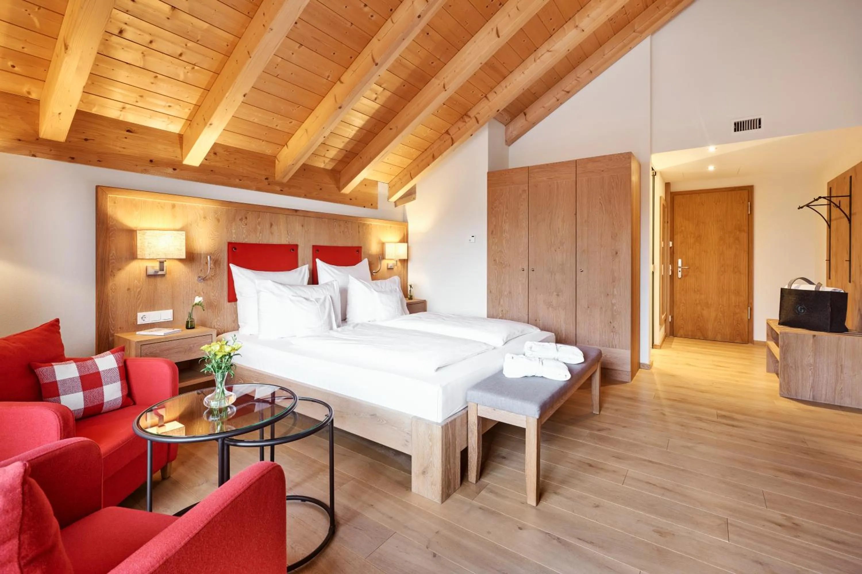 Bed in Hotel Auf der Gsteig GmbH