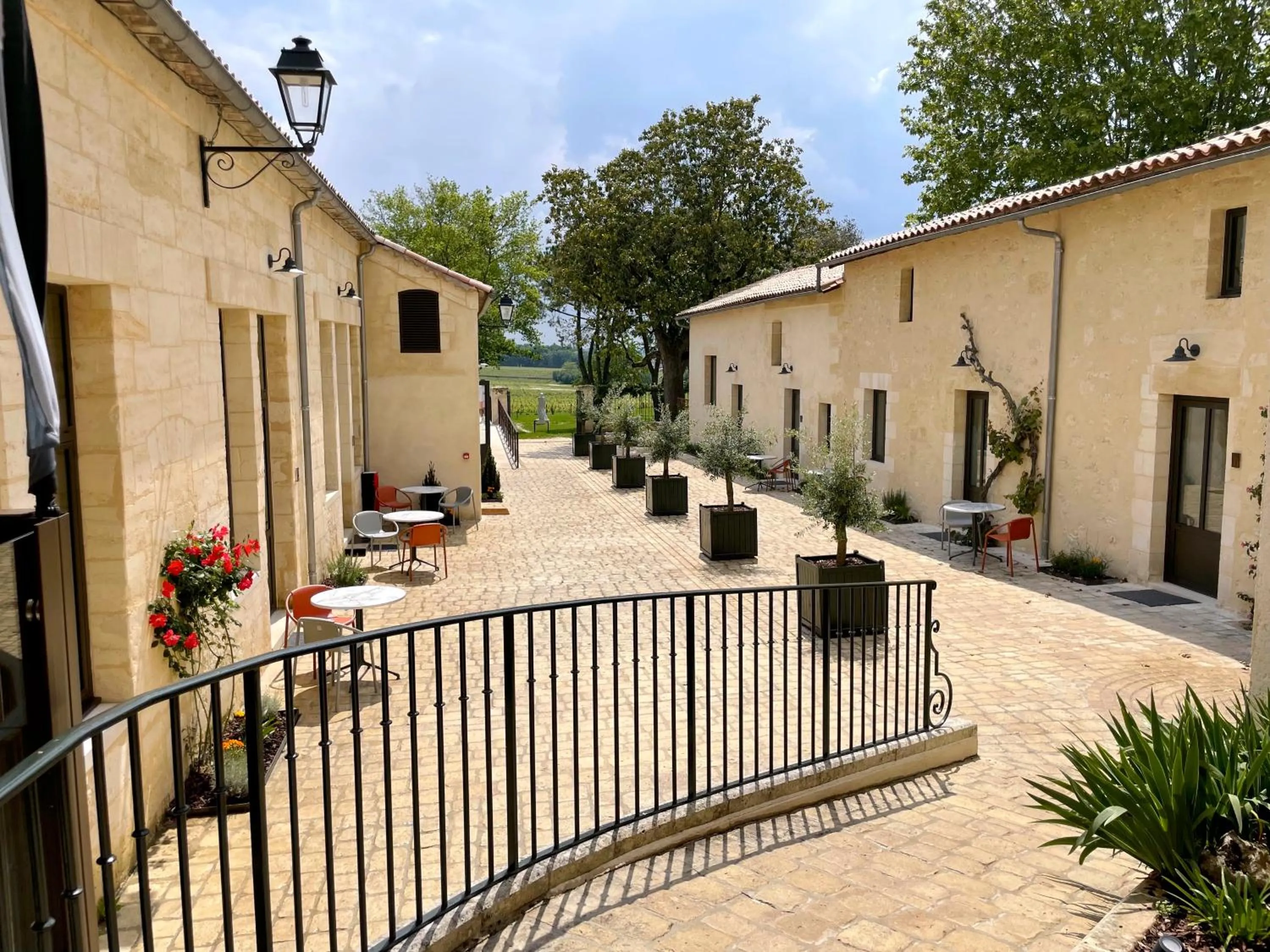 Patio in AUX DUCS DE SIENNE
