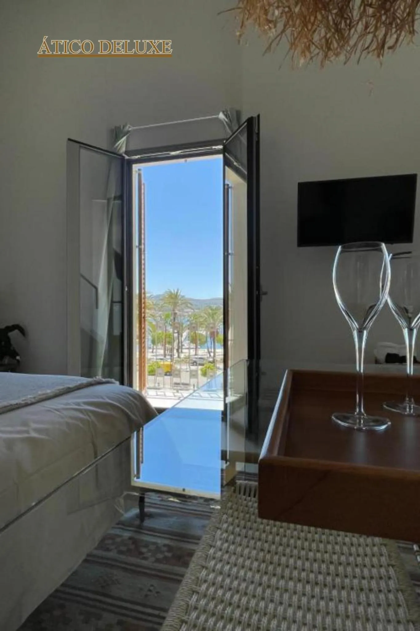 Property building, Bed in Hotel Portmany