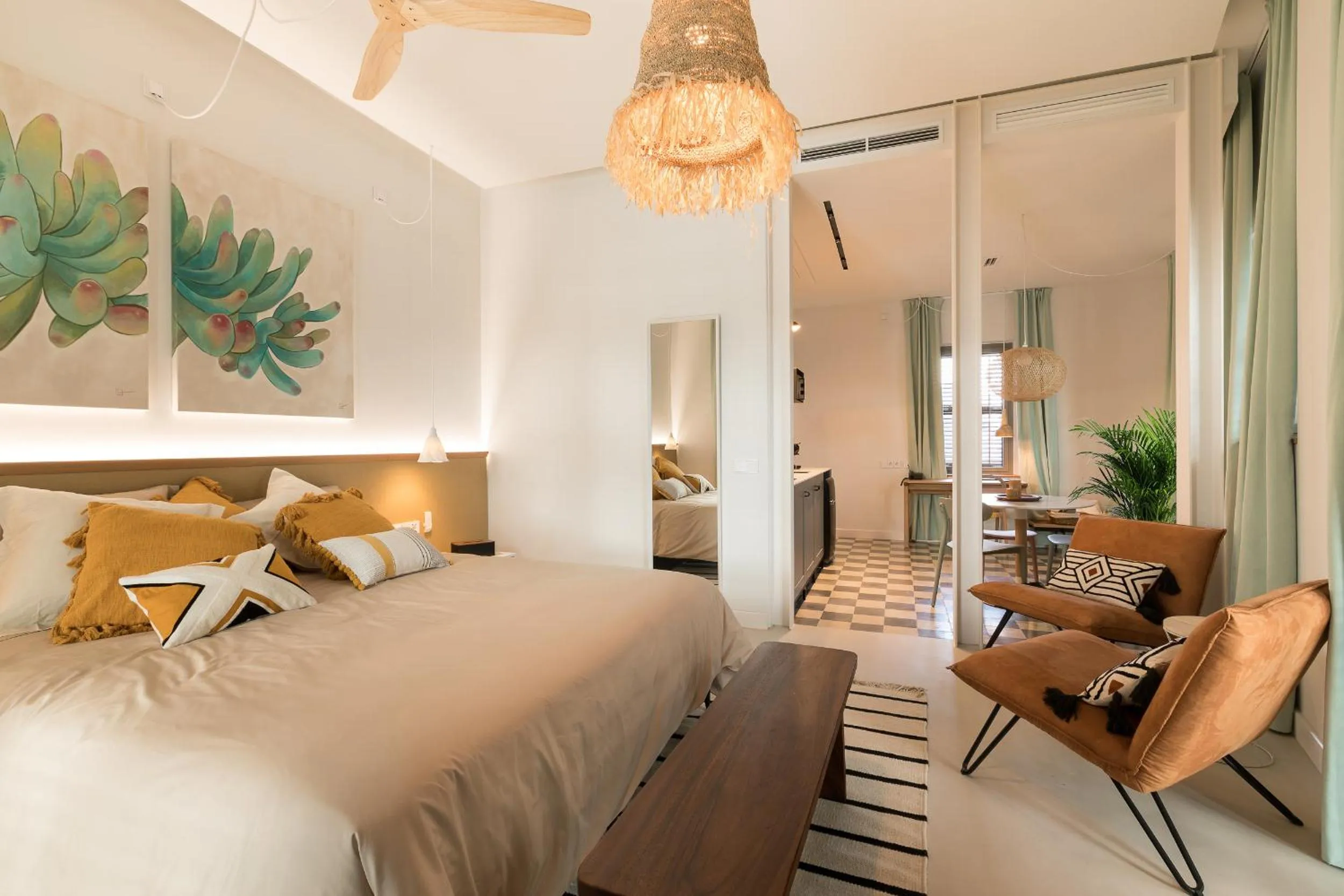 Kitchen or kitchenette, Bed in Hotel Portmany