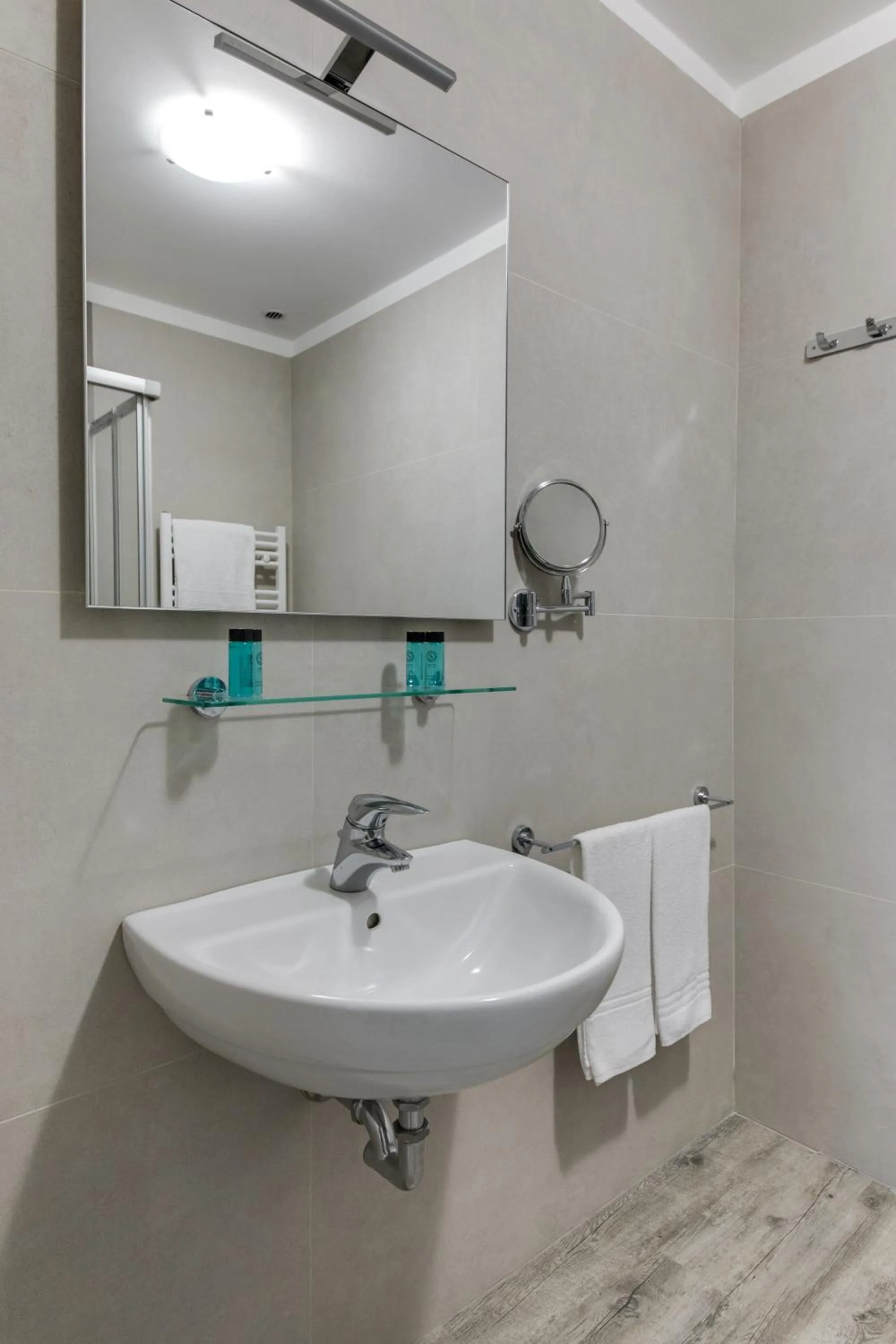Bathroom in Elegance Suite Apartments - Siroli Collection