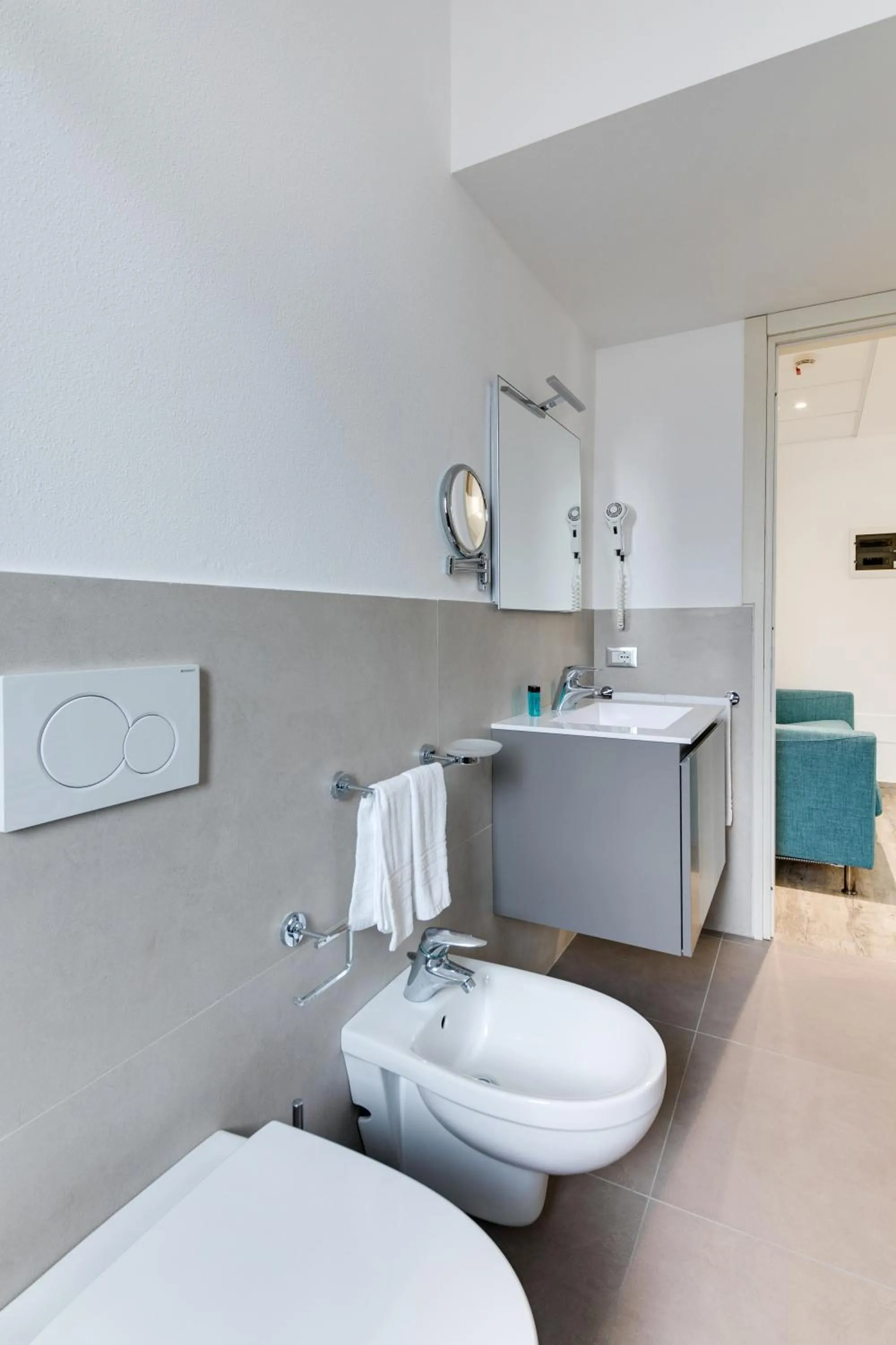 Bathroom in Elegance Suite Apartments - Siroli Collection