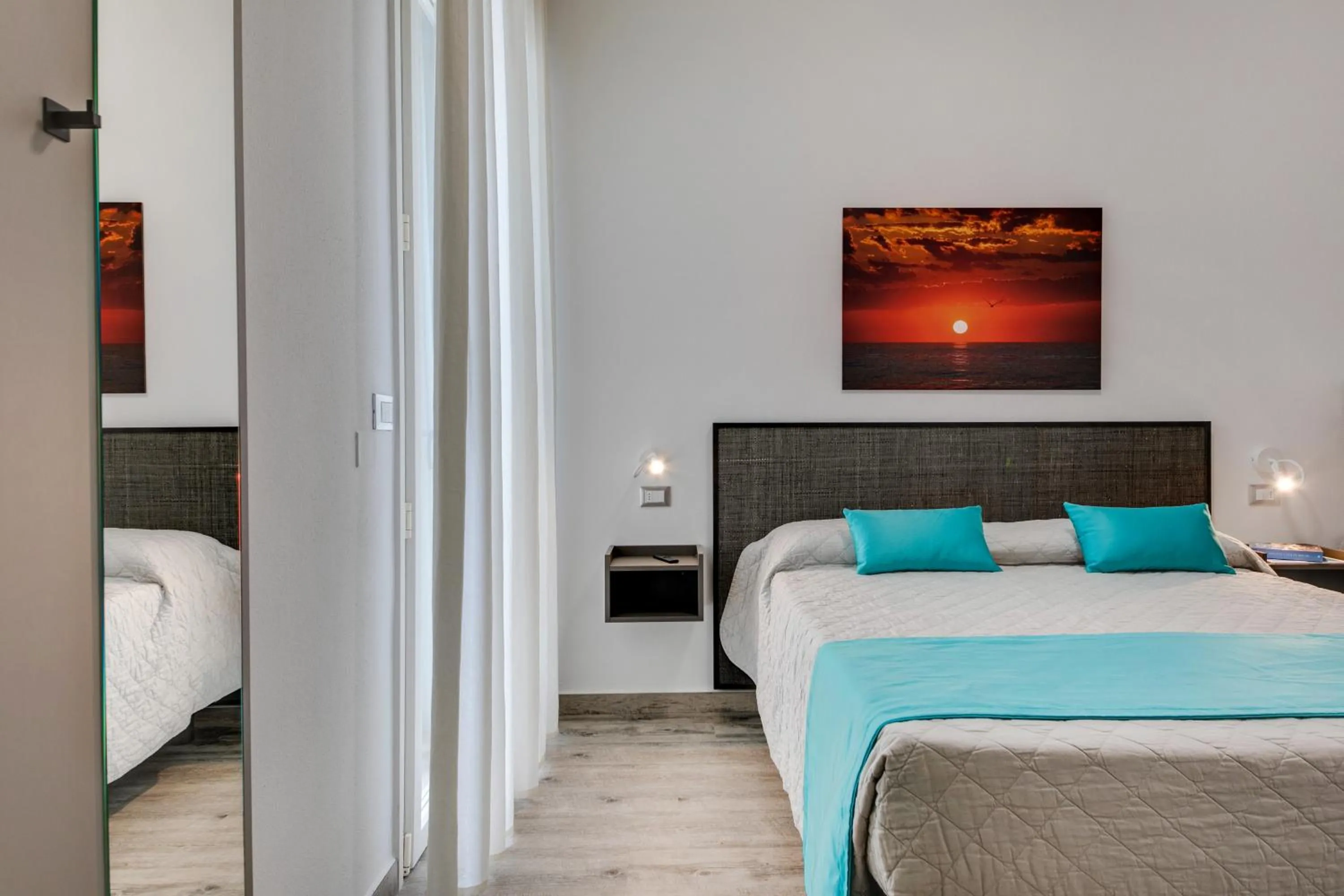 Bedroom, Bed in Elegance Suite Apartments - Siroli Collection
