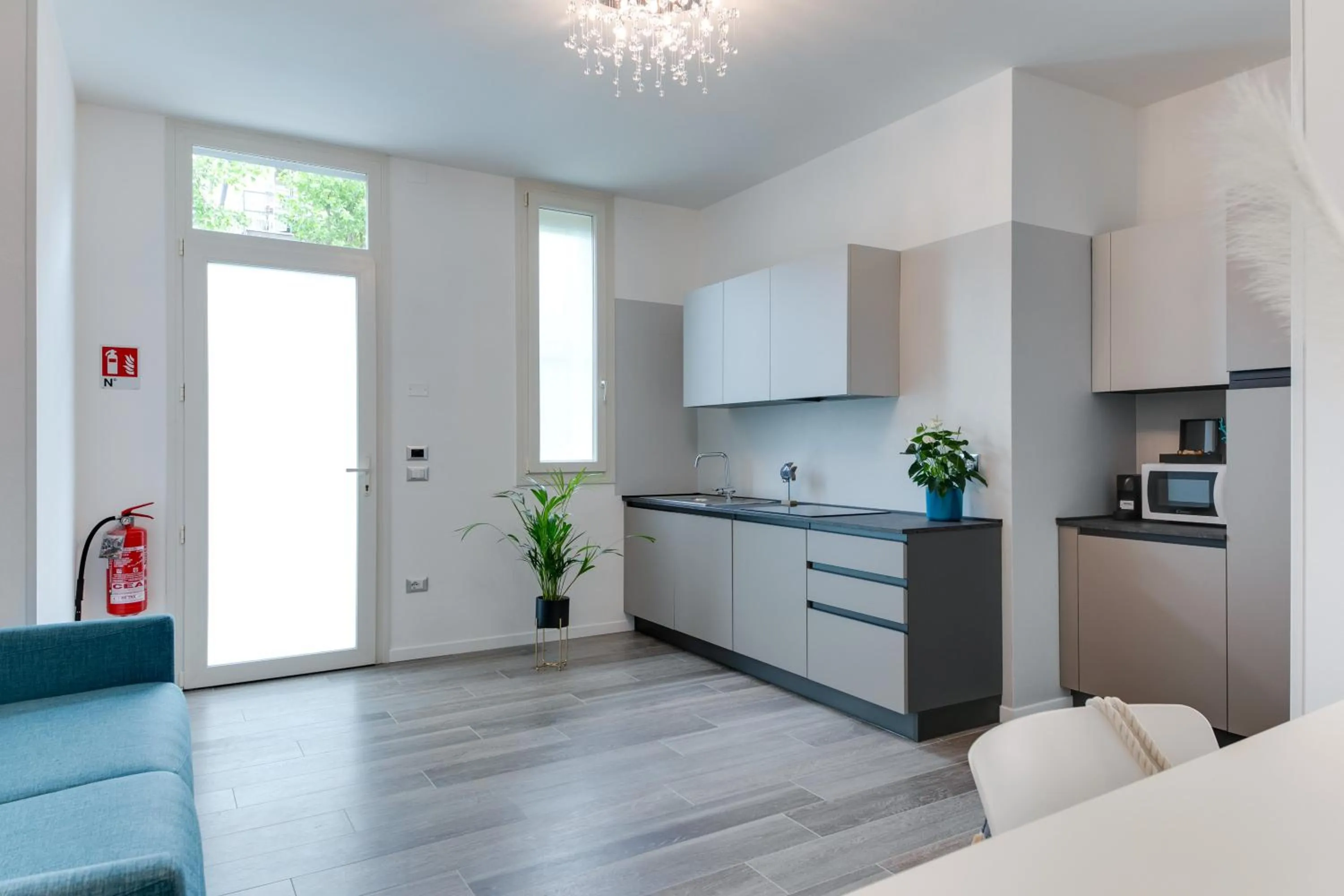 Kitchen or kitchenette, Bed in Elegance Suite Apartments - Siroli Collection