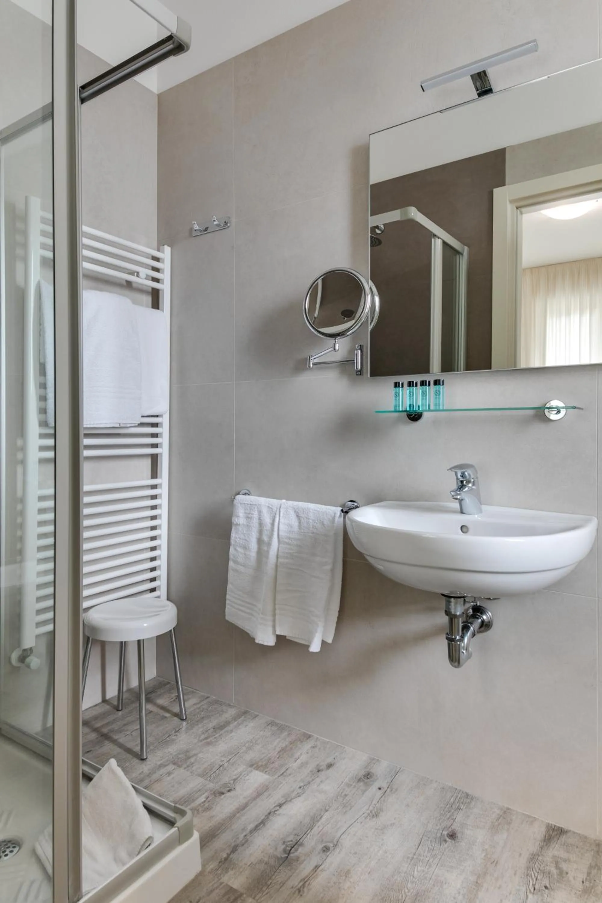 Bathroom in Elegance Suite Apartments - Siroli Collection