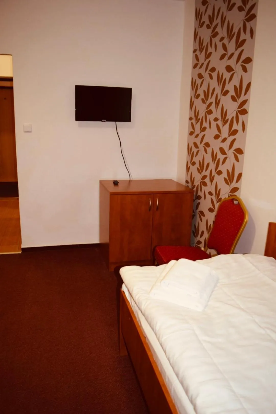 TV and multimedia, Bed in LC - Hotel Ostrava