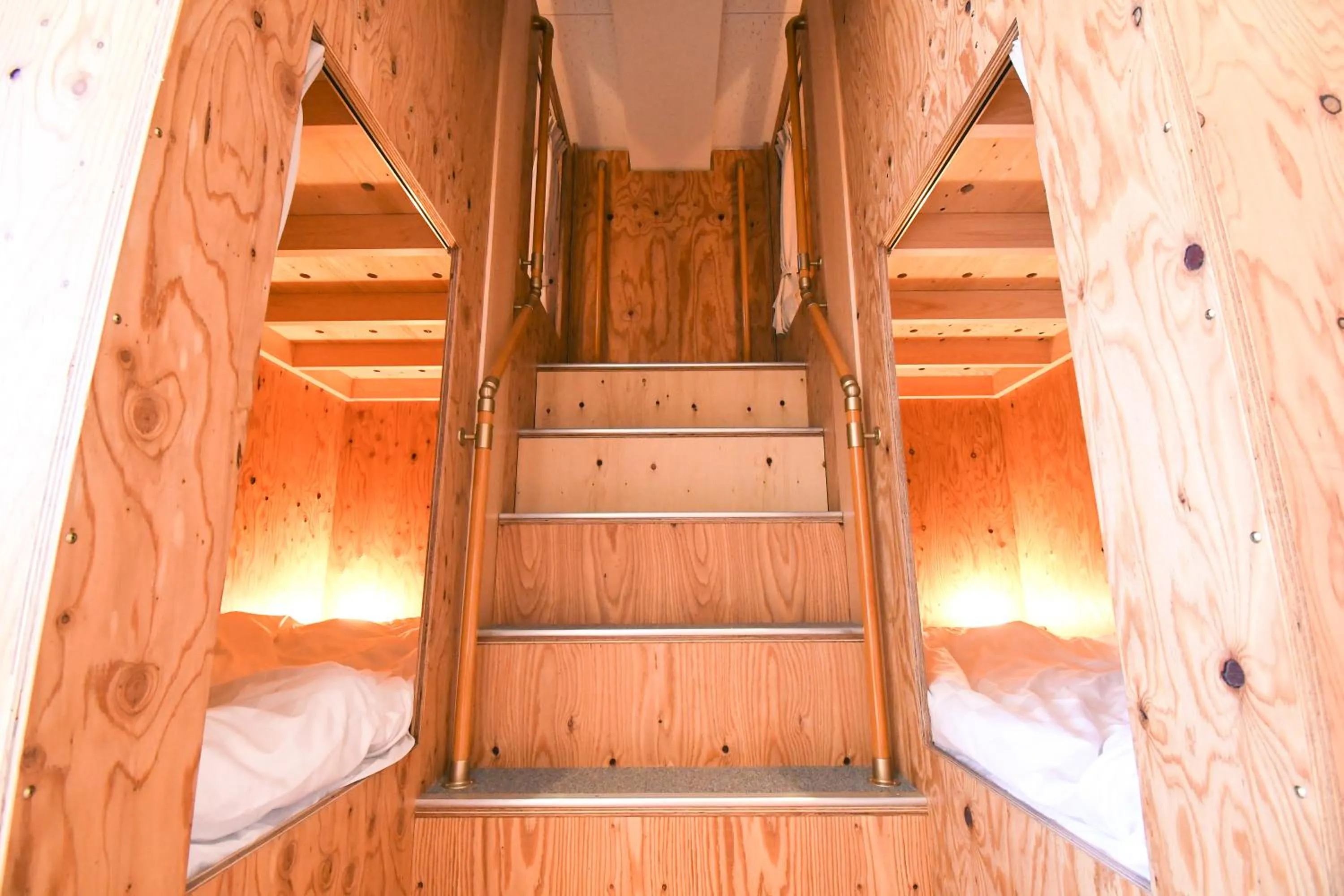 bunk bed, Bed in GATEWAY MAIZURU