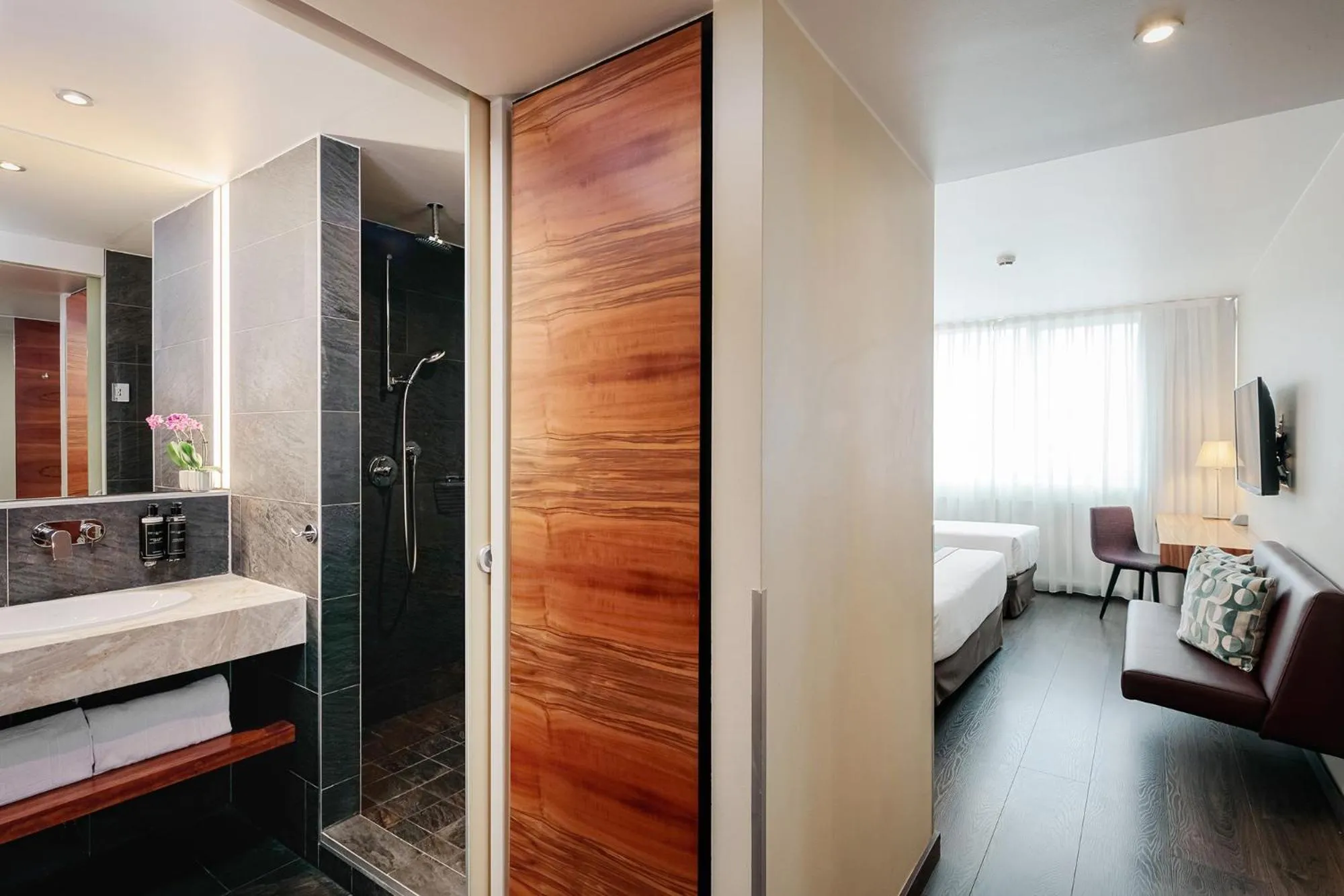 Bed in Eurostars Embassy