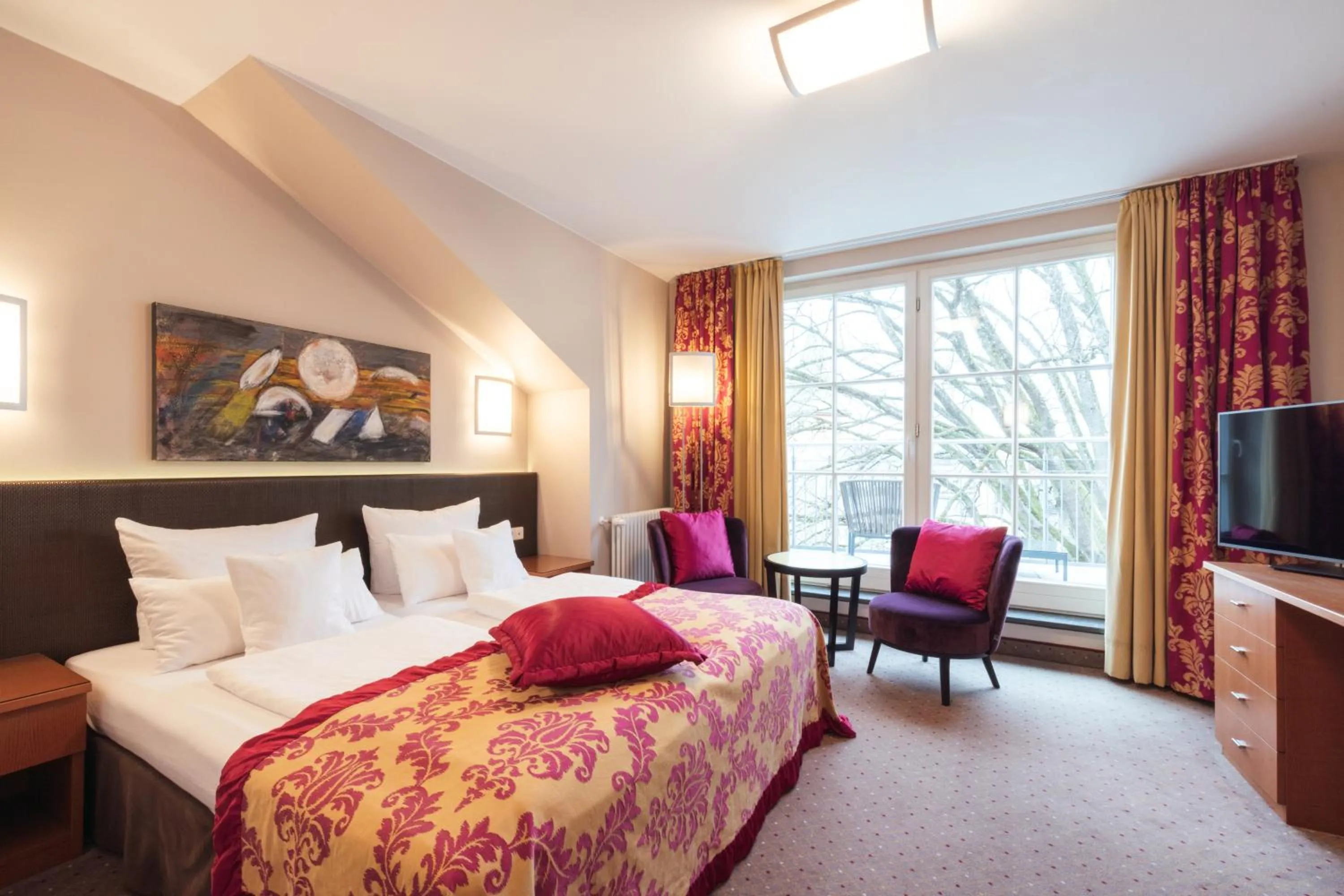 Photo of the whole room, Bed in Hotel Lindauer Hof