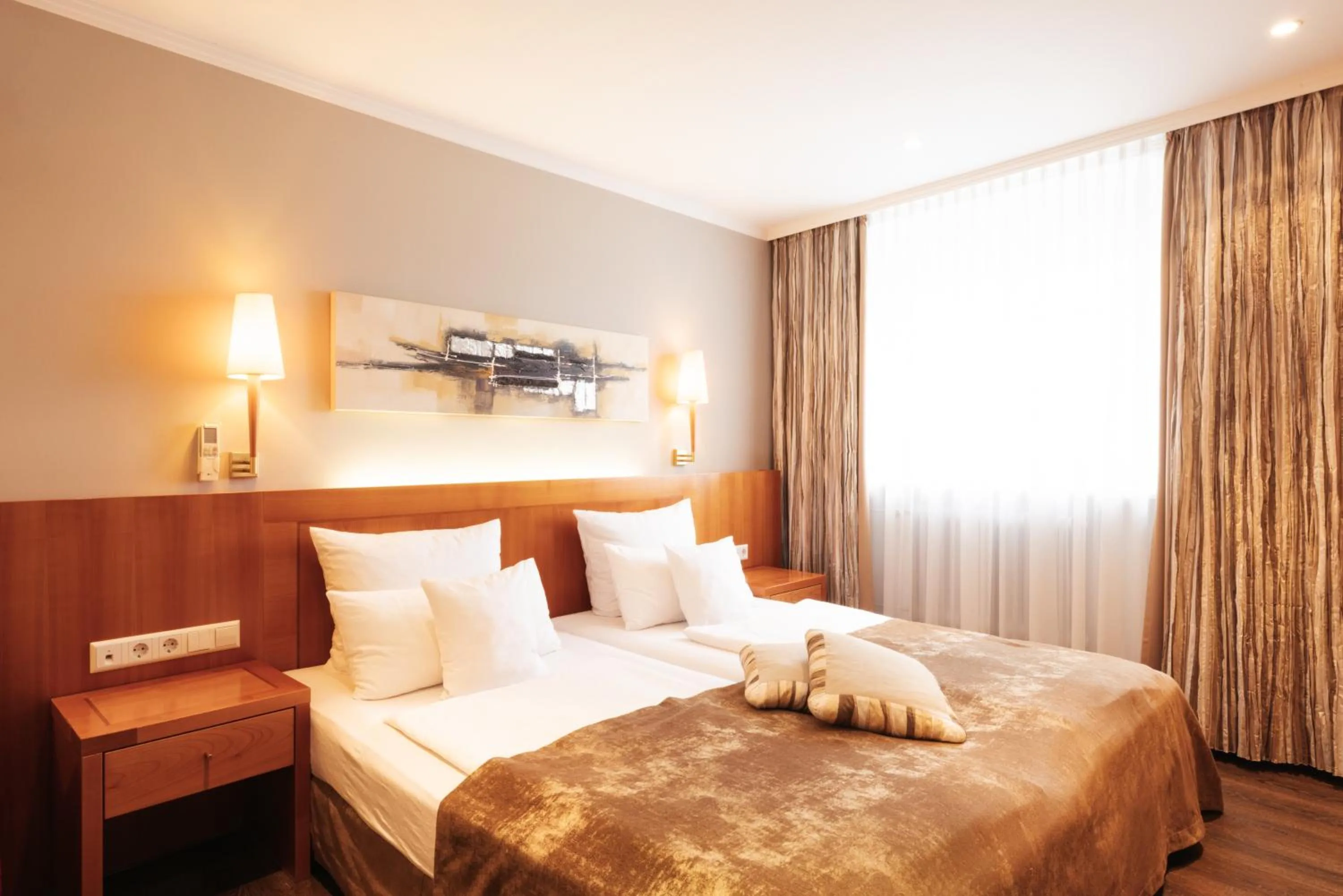 Bed in Hotel Lindauer Hof