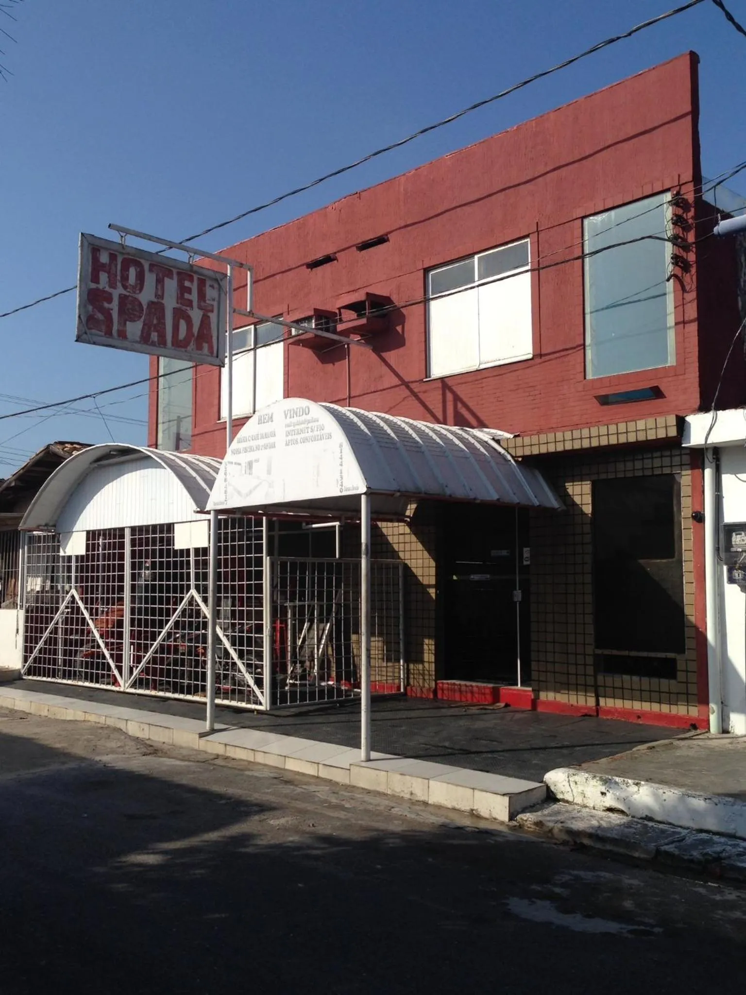 Facade/entrance in Hotel Spada