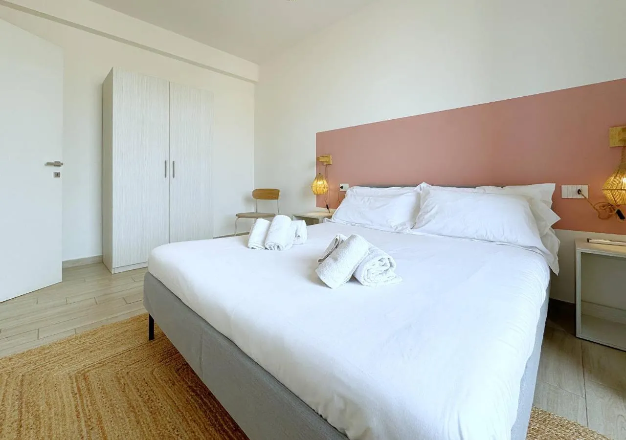 Bedroom, Bed in Solemar Sicilia - Multi Suite