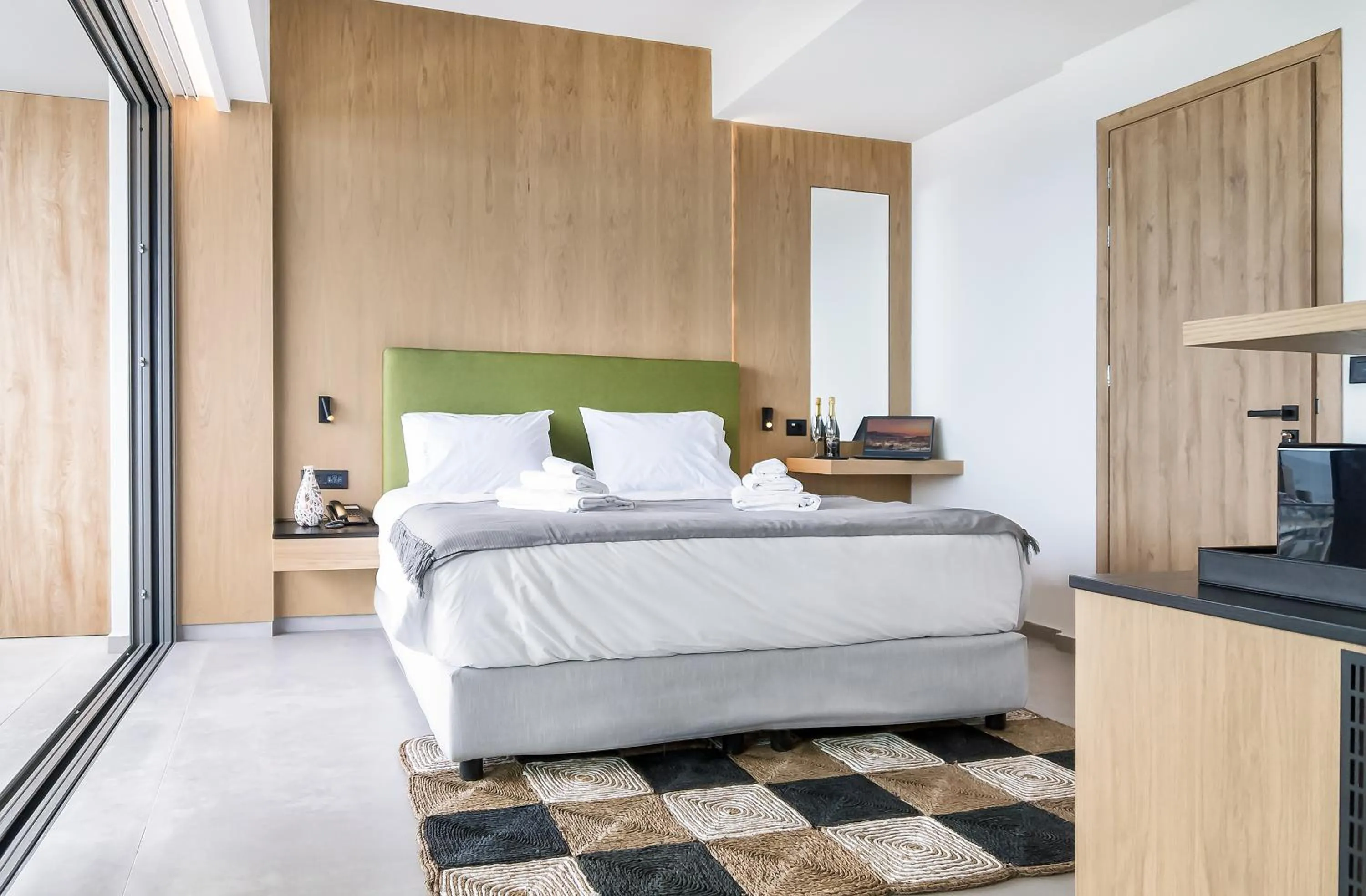 Bed in SAVUS Boutique Hotel