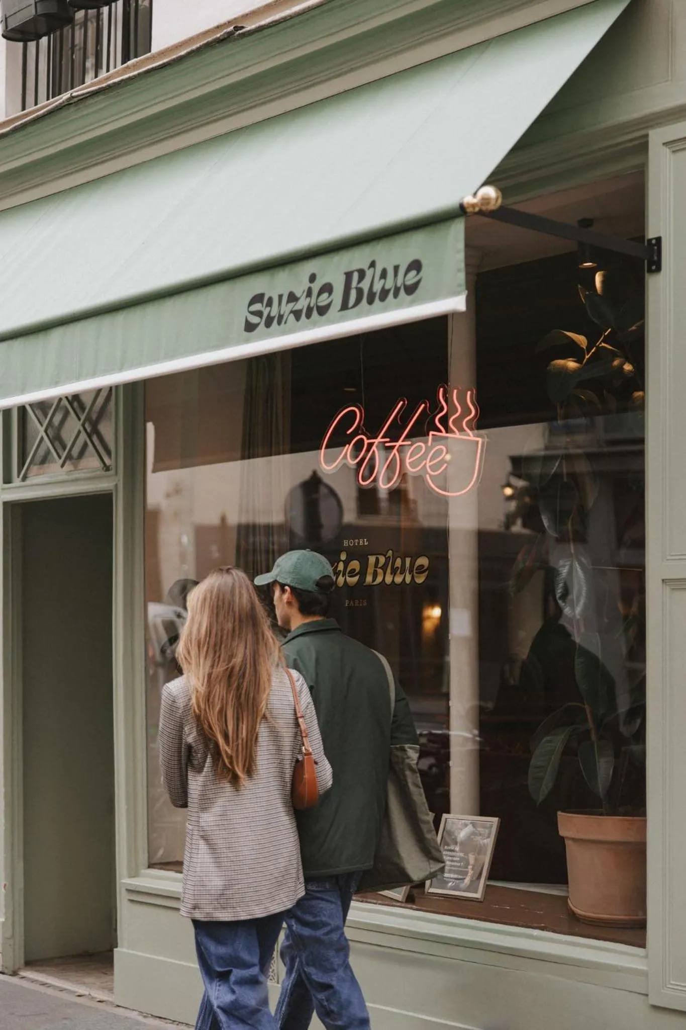 Facade/entrance in Hôtel Suzie Blue