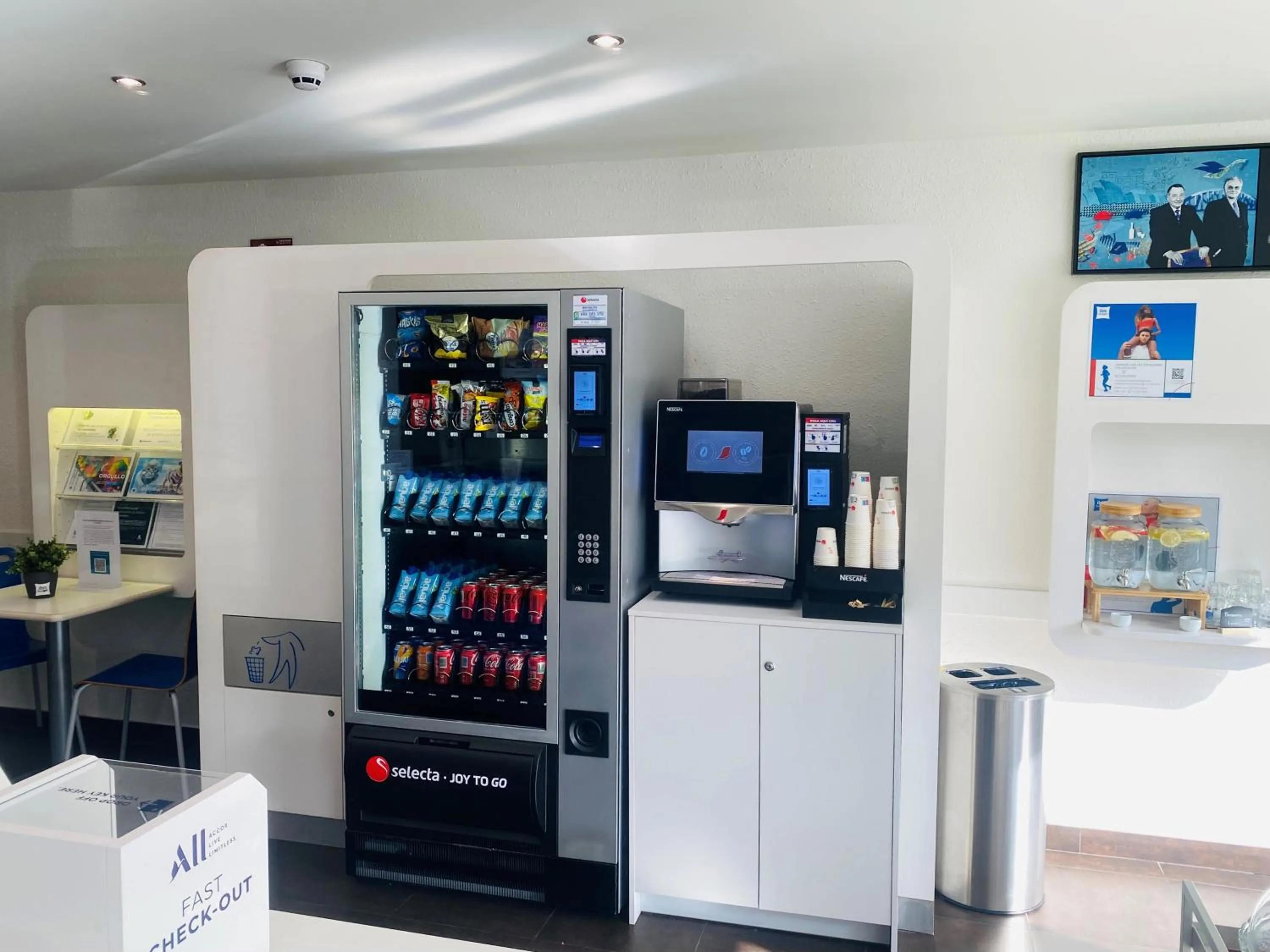 Drinks in Ibis Budget Bilbao Arrigorriaga