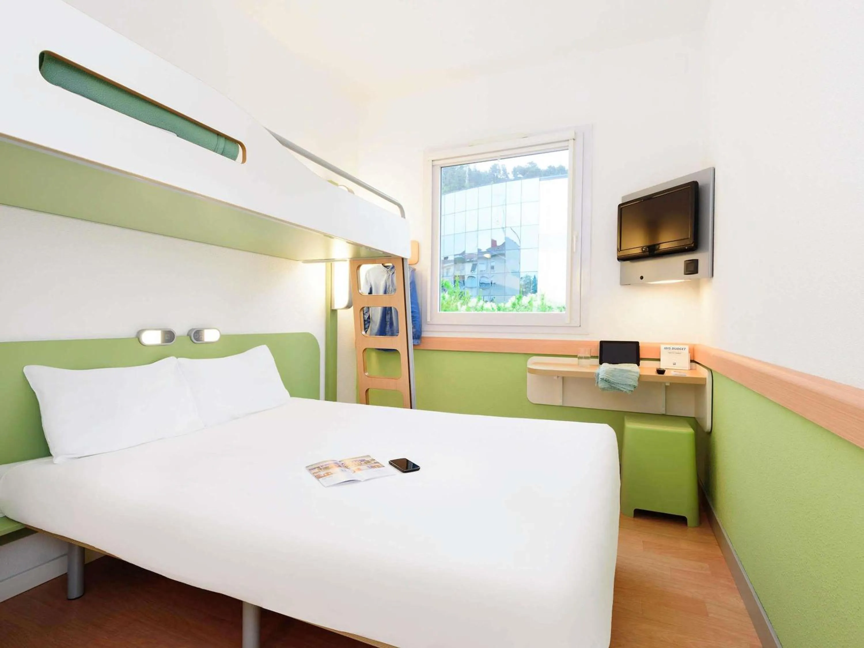 Bedroom, Bed in Ibis Budget Bilbao Arrigorriaga